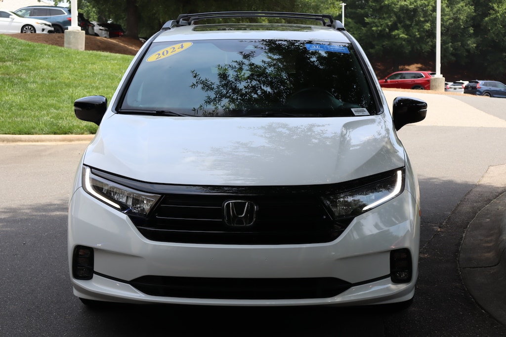 Certified 2024 Honda Odyssey Sport Minivan