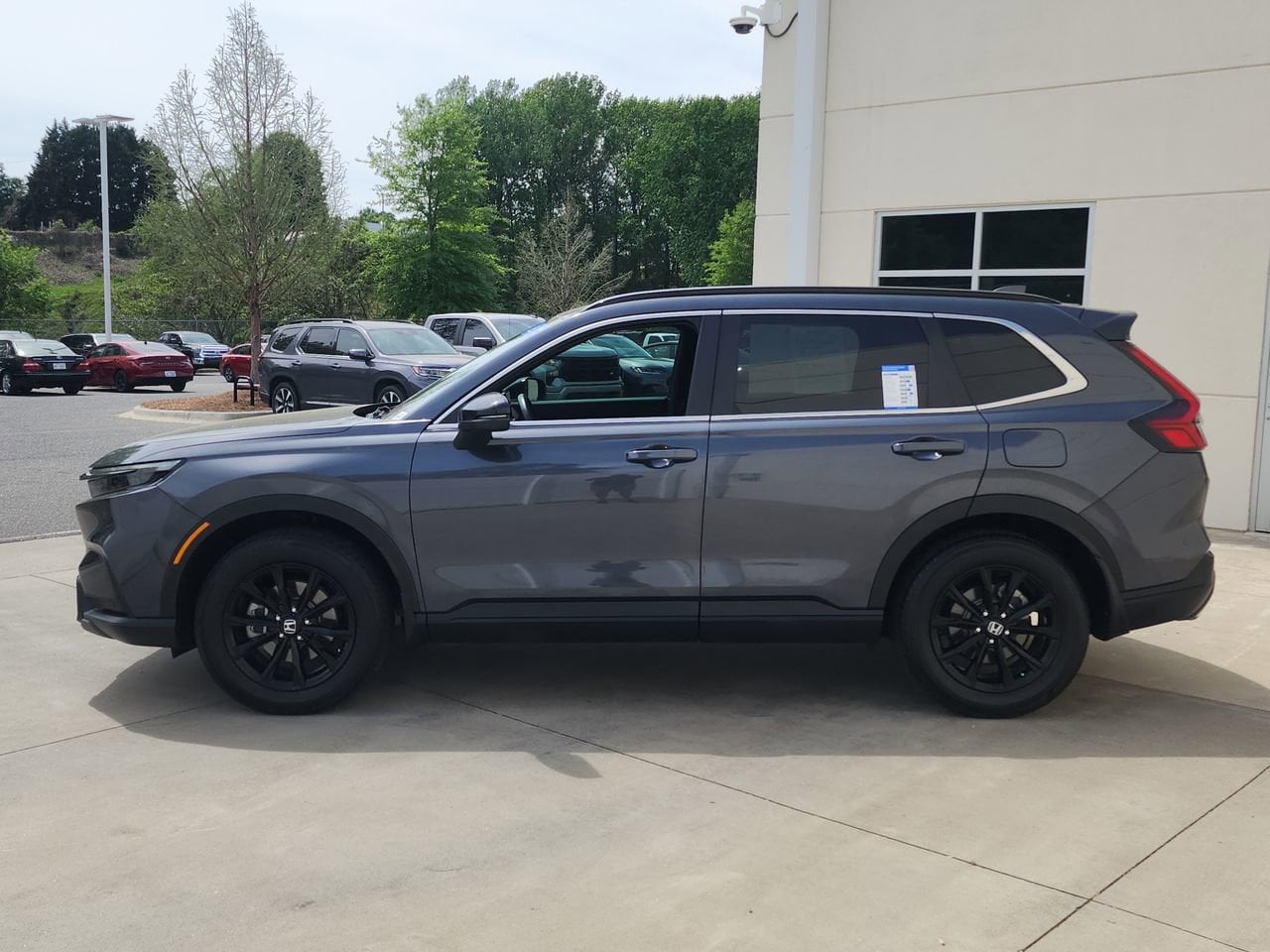 2025 Honda CR-V Hybrid Sport-L photo 6