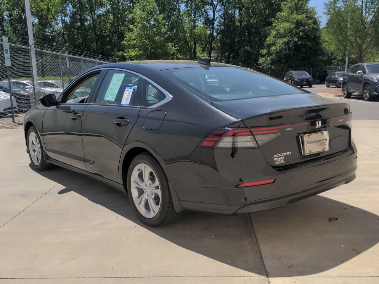 2025 Honda Accord LX photo 3