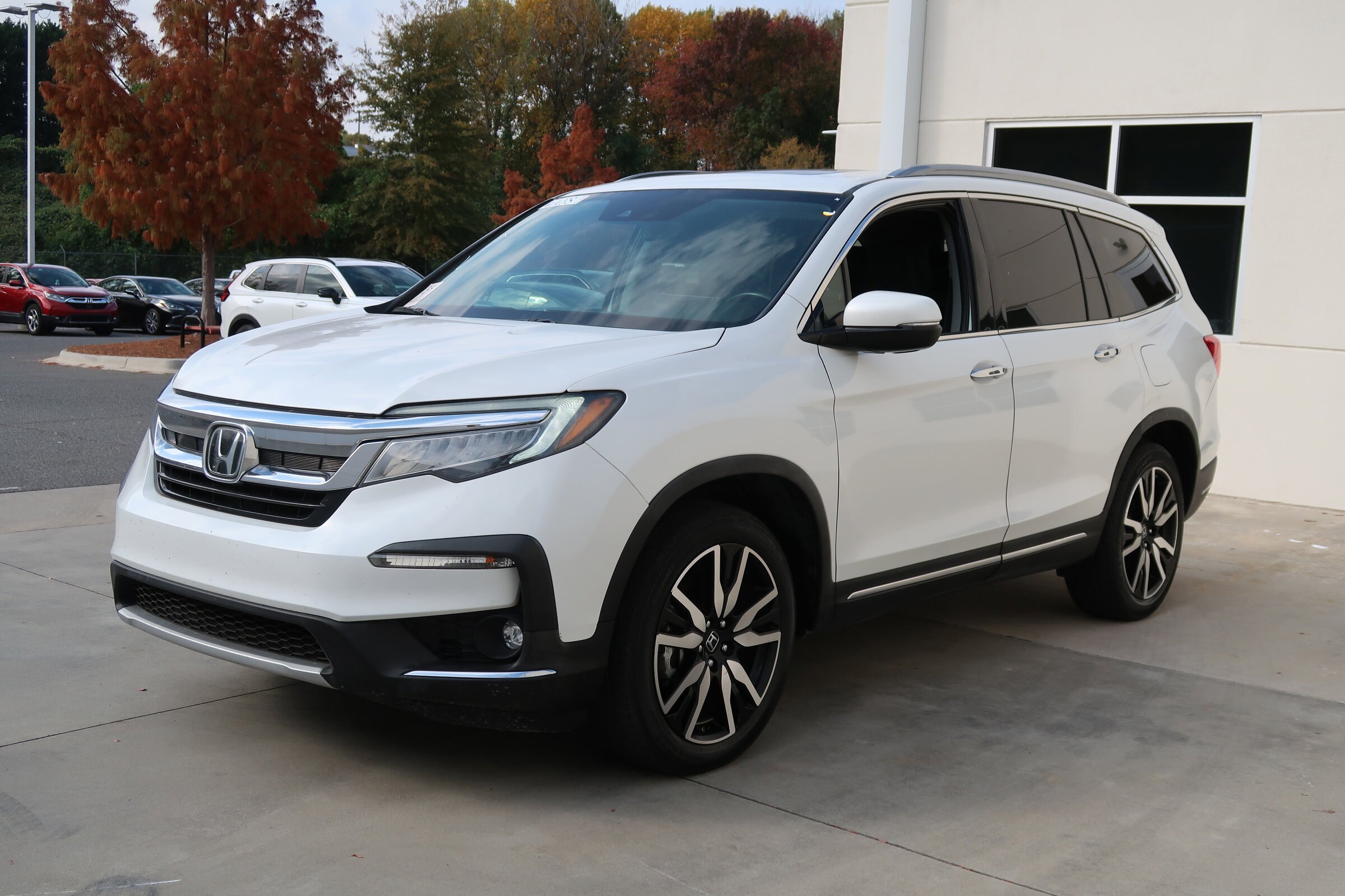 2021 Honda Pilot Touring photo 3