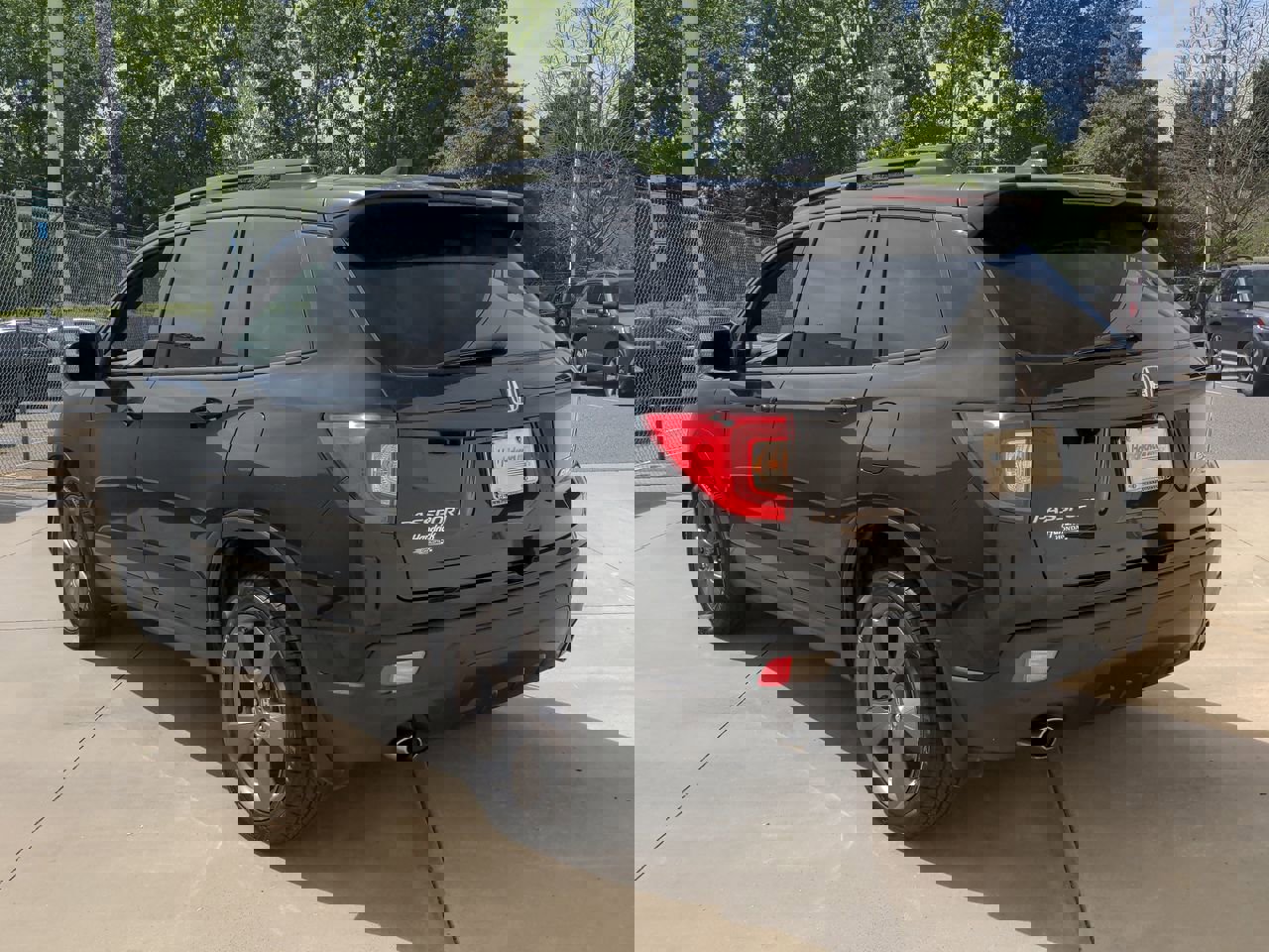 2021 Honda Passport Touring photo 3