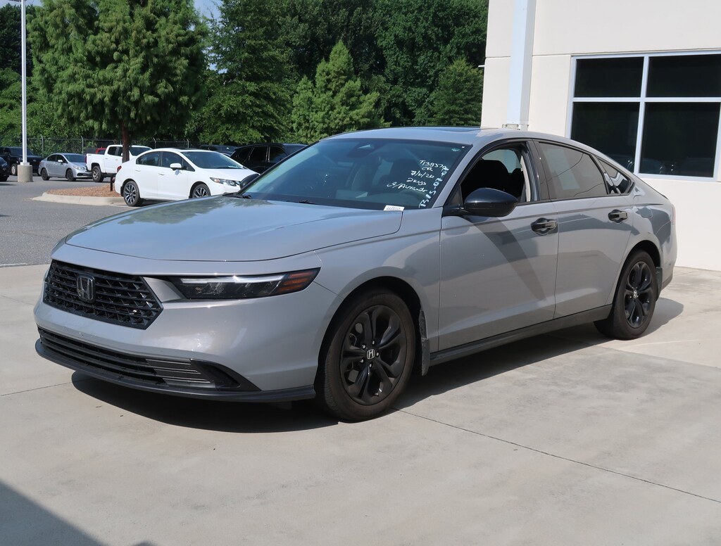 Used 2025 Honda Accord SE Sedan