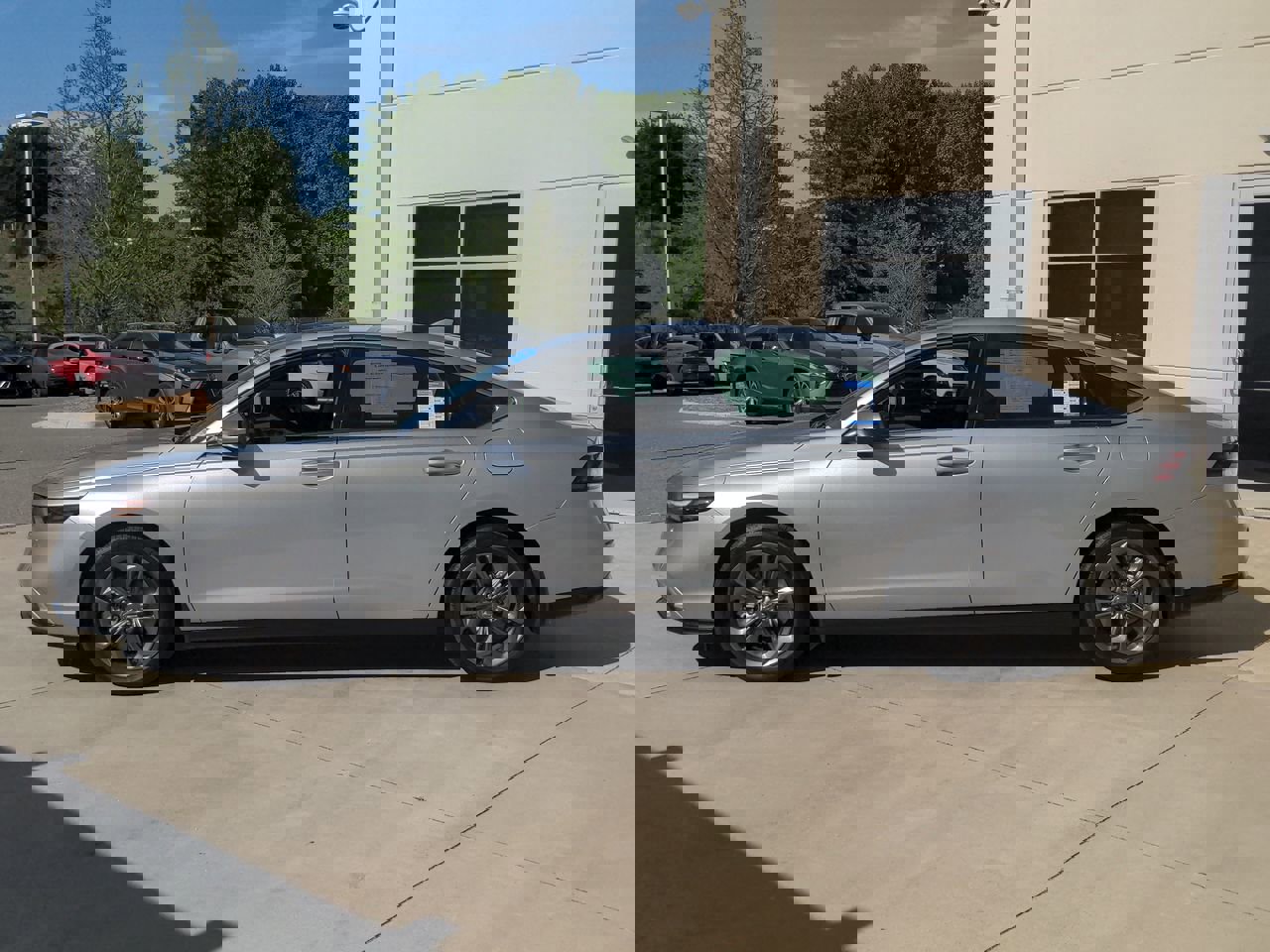 2025 Honda Accord Hybrid EX-L photo 6