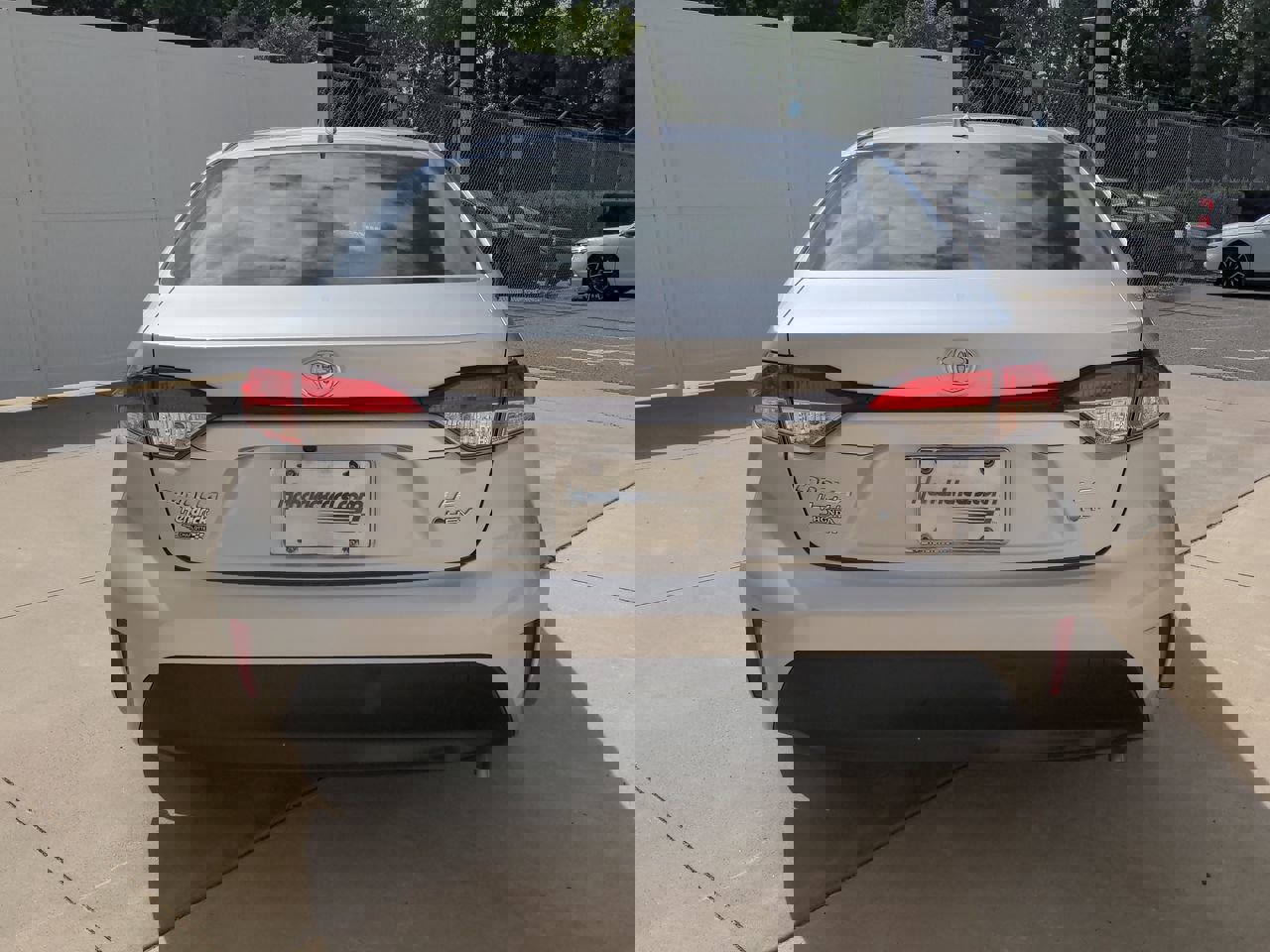 2026 Toyota Corolla Hybrid LE photo 3