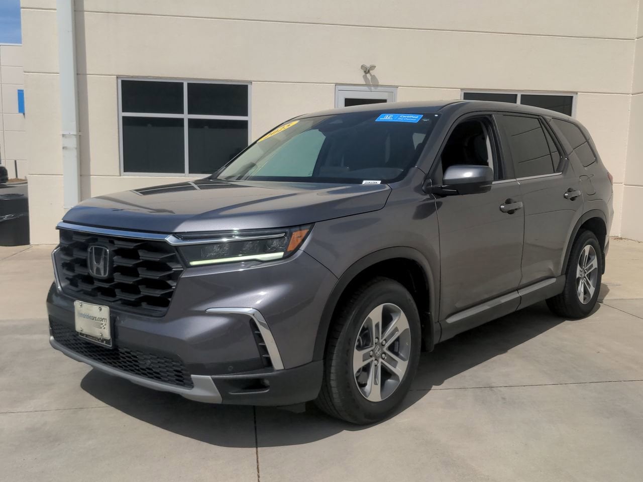 2025 Honda Pilot EX-L photo 4