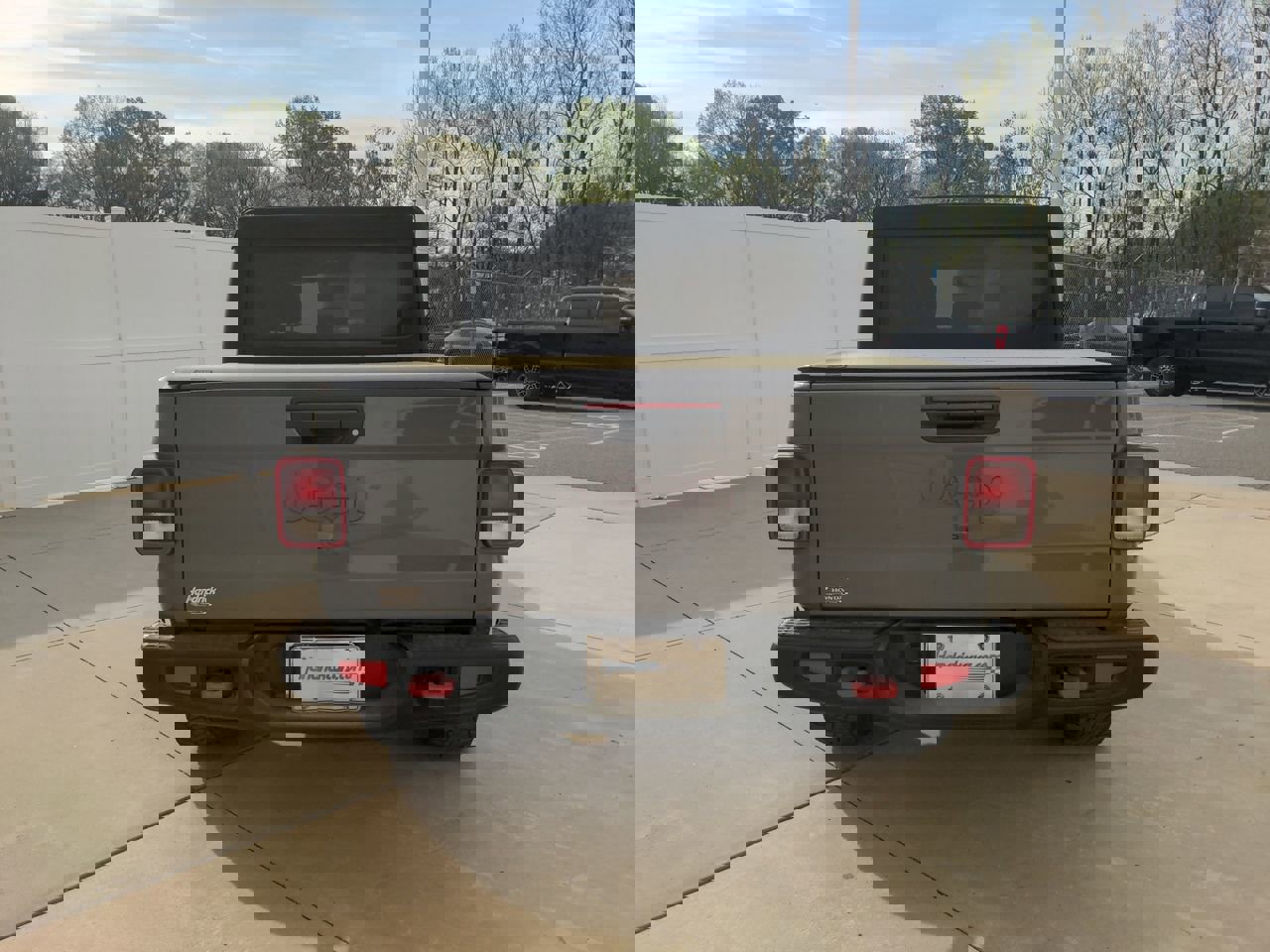 2022 Jeep Gladiator Rubicon photo 3