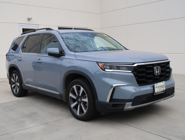2025 Honda Pilot Touring SUV