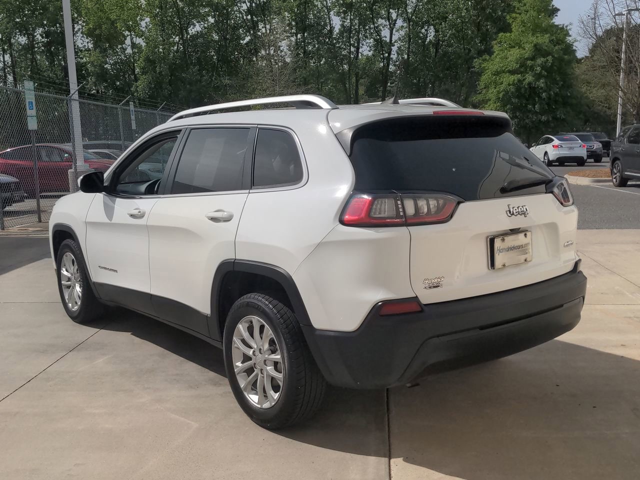 2019 Jeep Cherokee Latitude photo 3