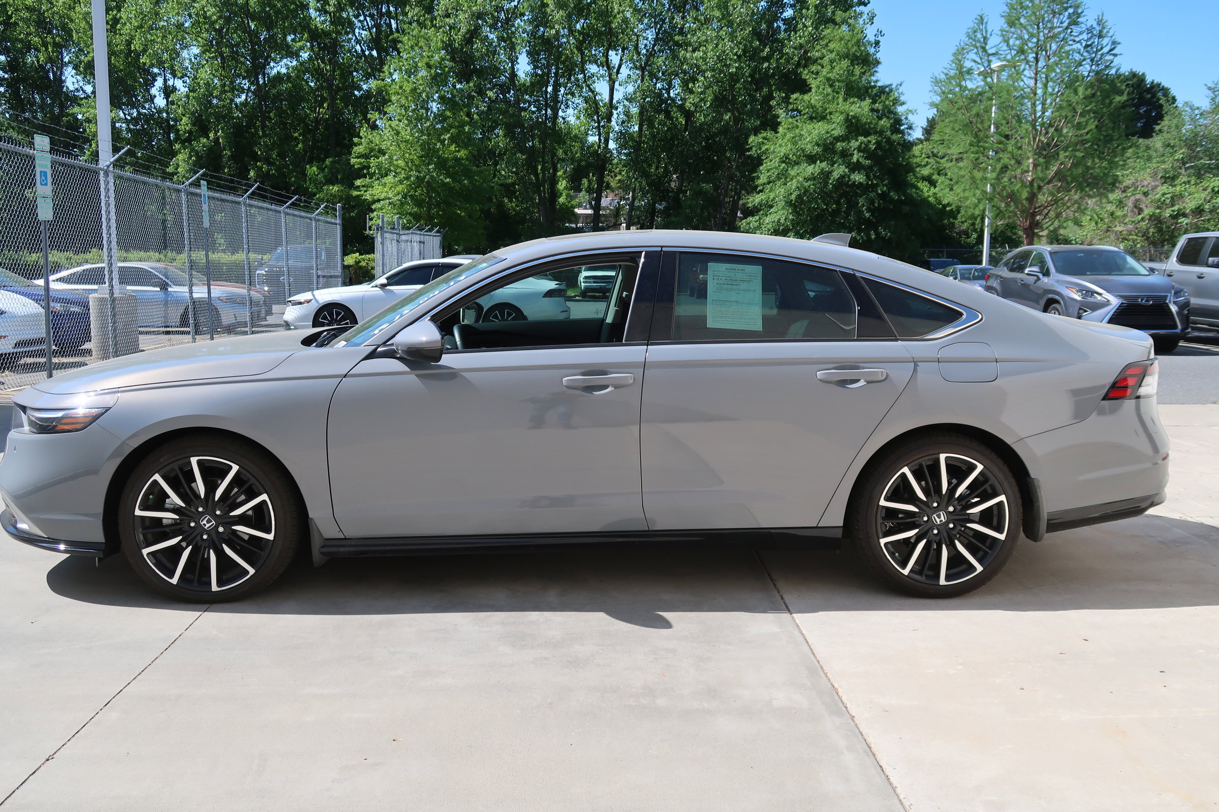 2025 Honda Accord Hybrid Touring photo 6