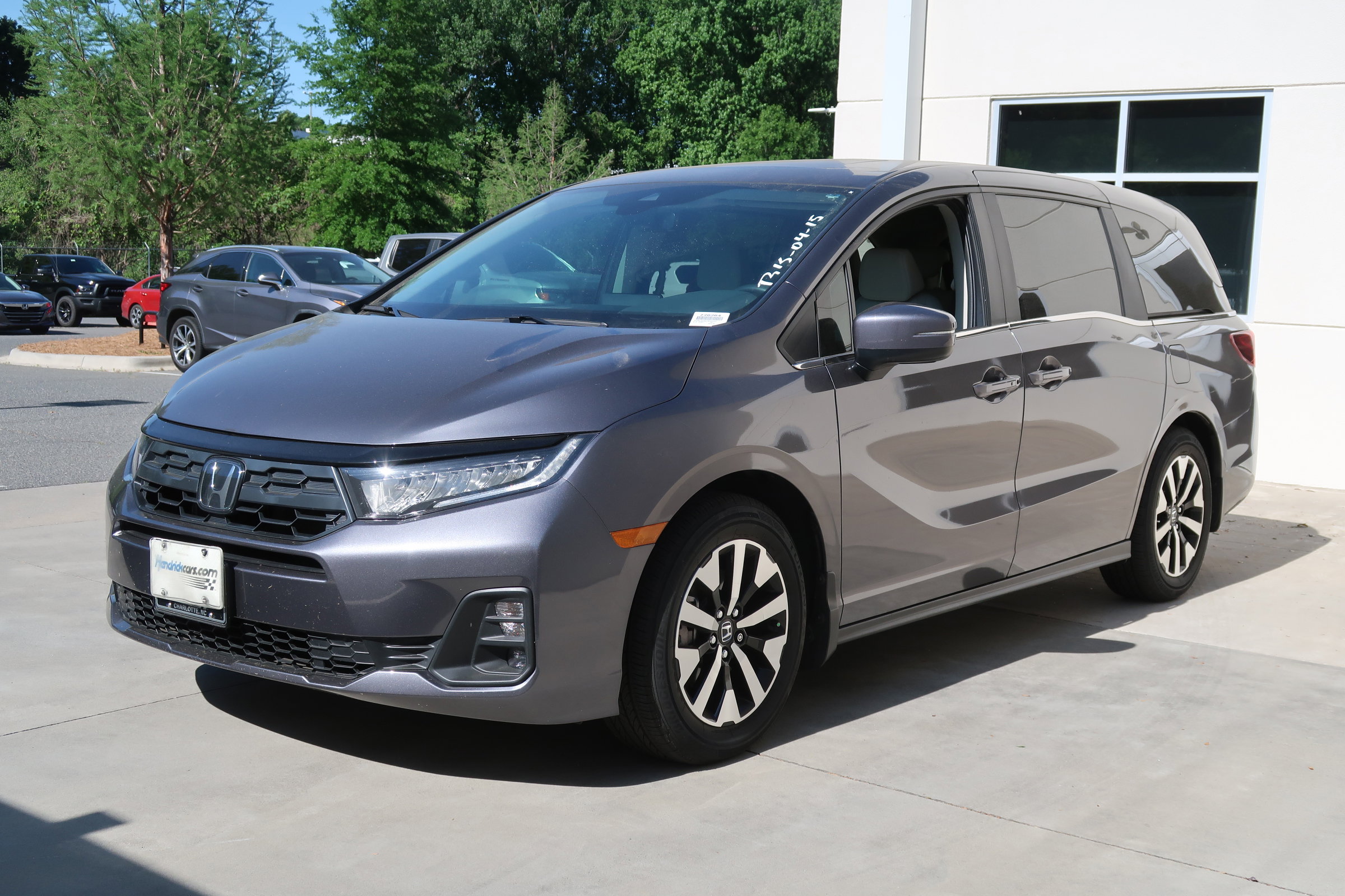 2026 Honda Odyssey EX-L photo 4