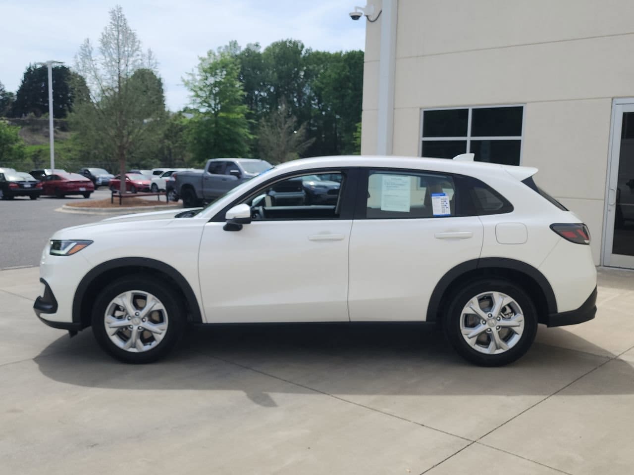 2024 Honda HR-V LX photo 6