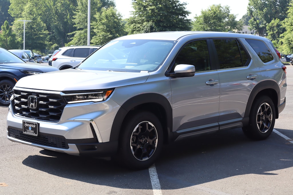 Used 2025 Honda Pilot EX-L+ SUV