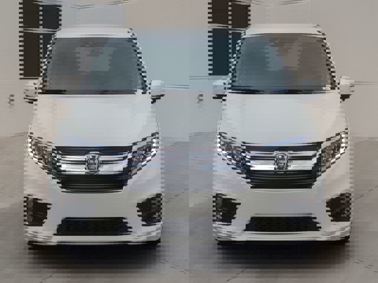 2018 Honda Odyssey EX photo 2