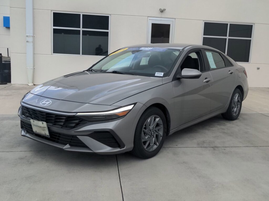 Used 2024 Hyundai Elantra SEL Sedan