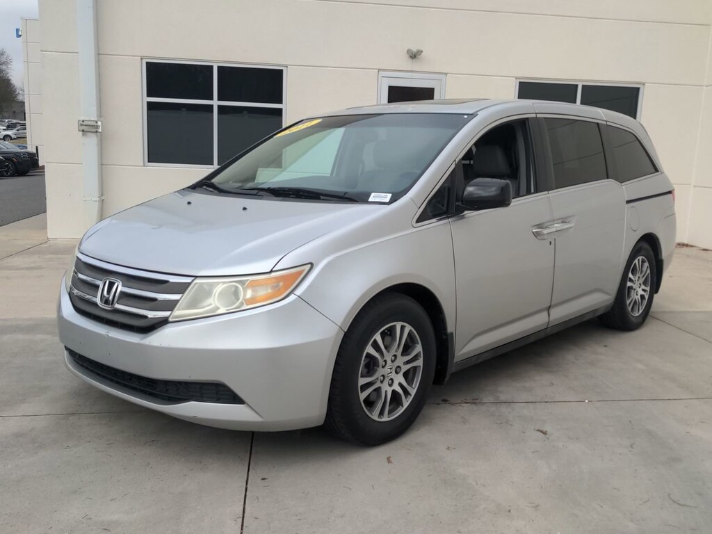 Used 2011 Honda Odyssey EX-L Minivan