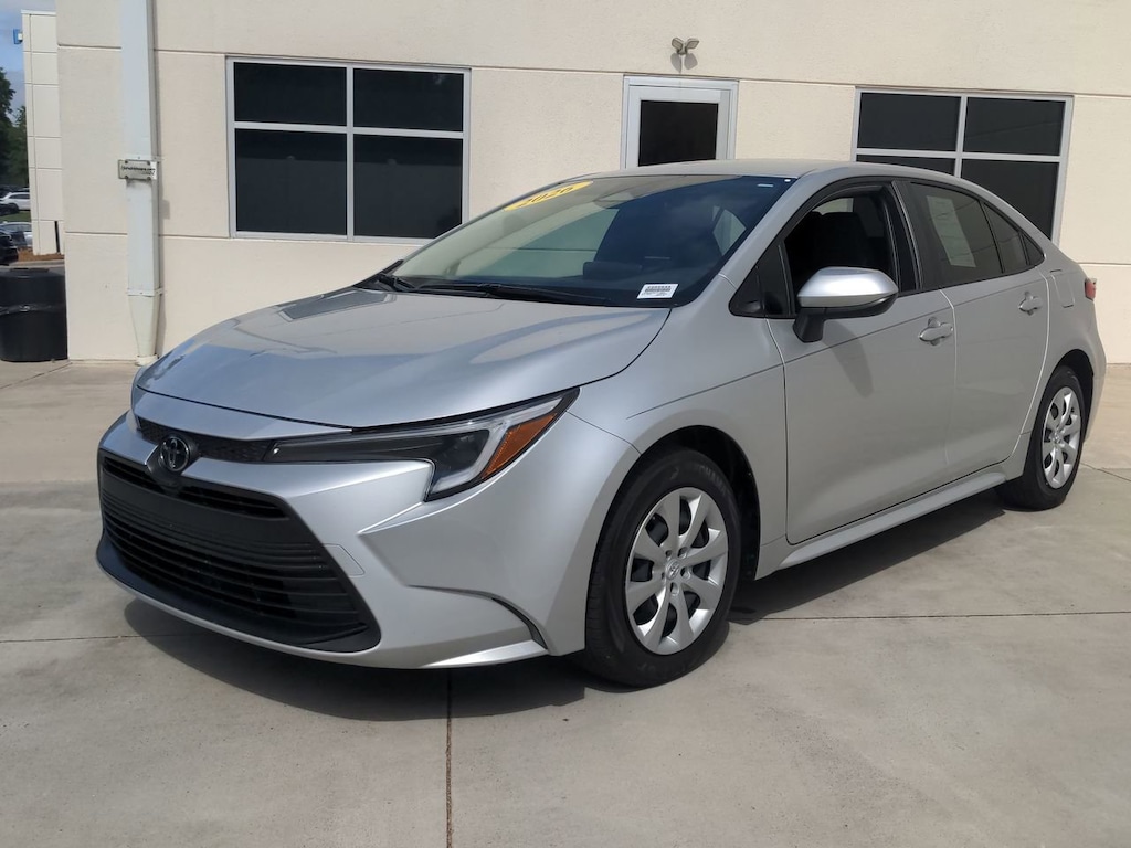 Used 2026 Toyota Corolla Hybrid LE Sedan