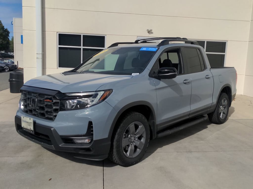 Certified 2025 Honda Ridgeline TrailSport Pickup