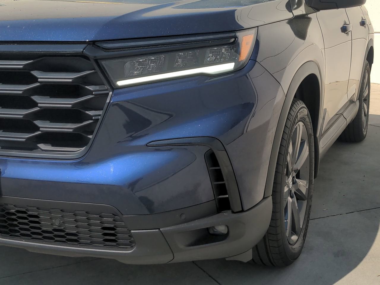 2025 Honda Pilot Sport photo 5