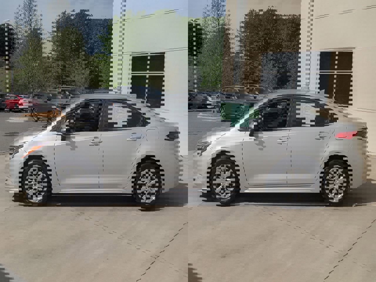 2024 Toyota Corolla LE photo 6