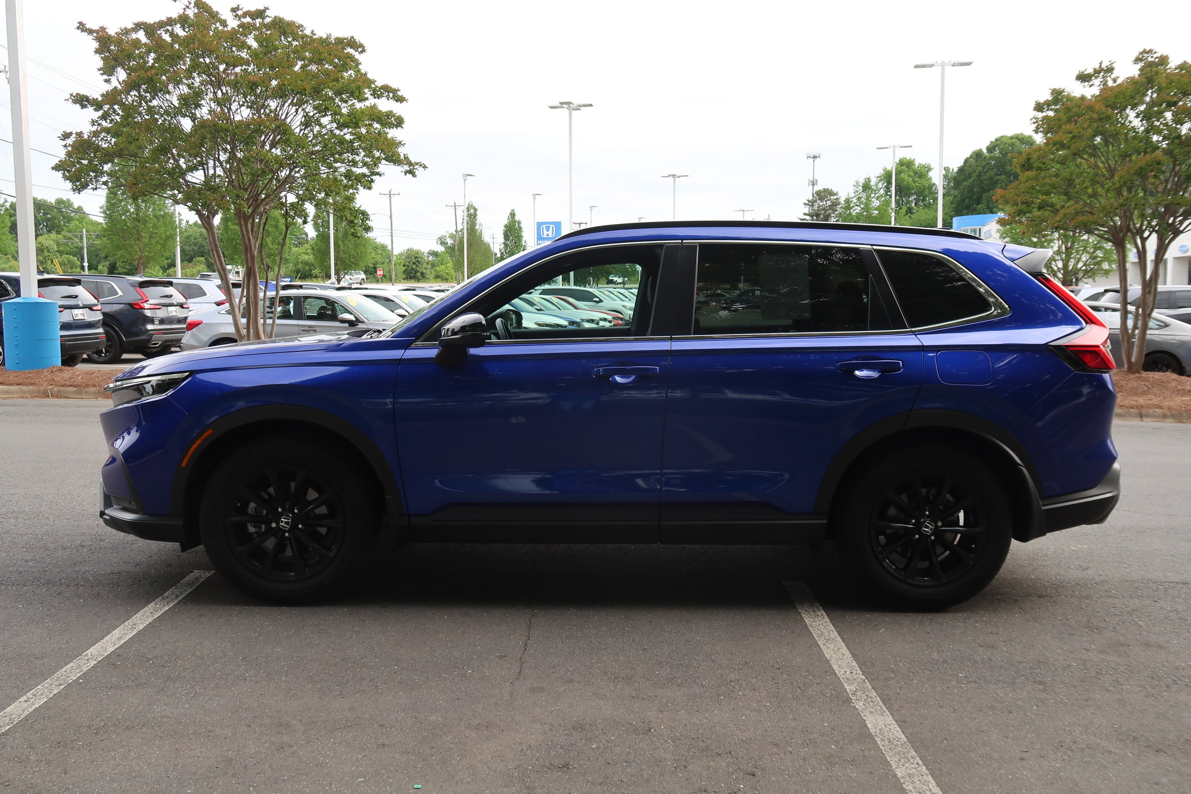 2024 Honda CR-V Hybrid Sport-L photo 3