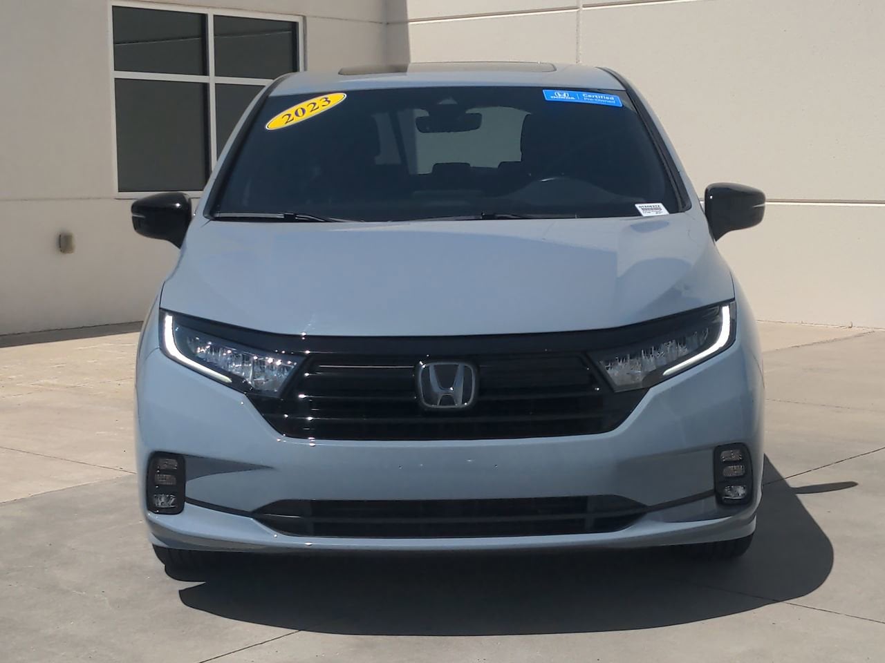 2023 Honda Odyssey Sport photo 2