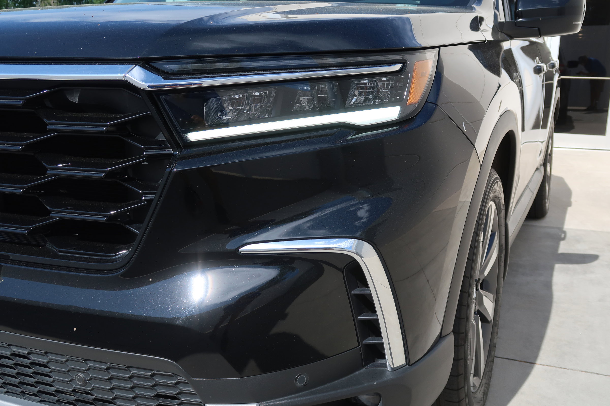 2025 Honda Pilot Touring photo 6