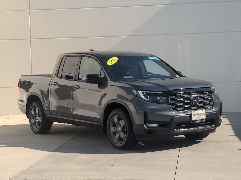 Certified 2025 Honda Ridgeline TrailSport Pickup