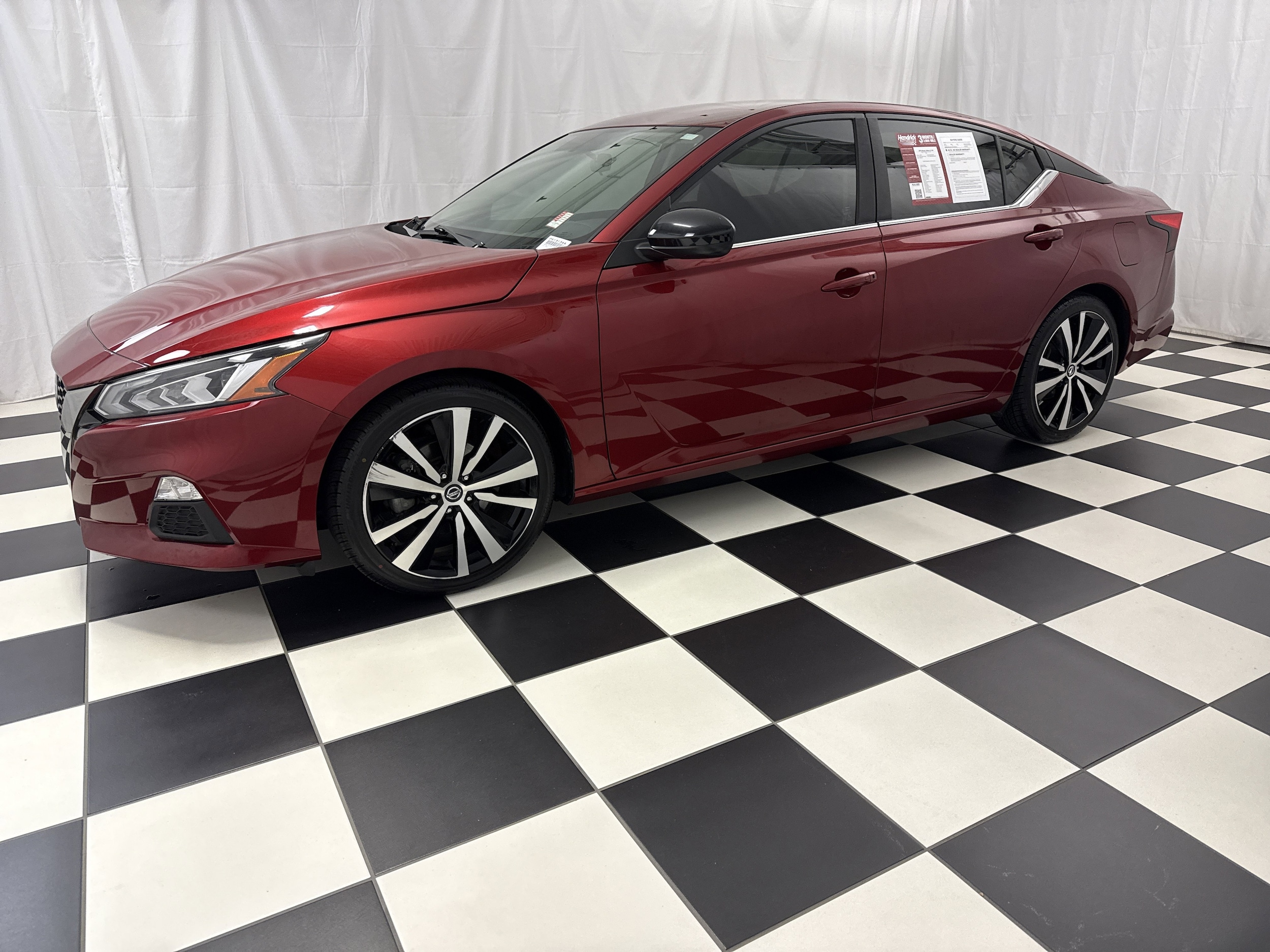 2019 Nissan Altima 2.5 SR photo 4
