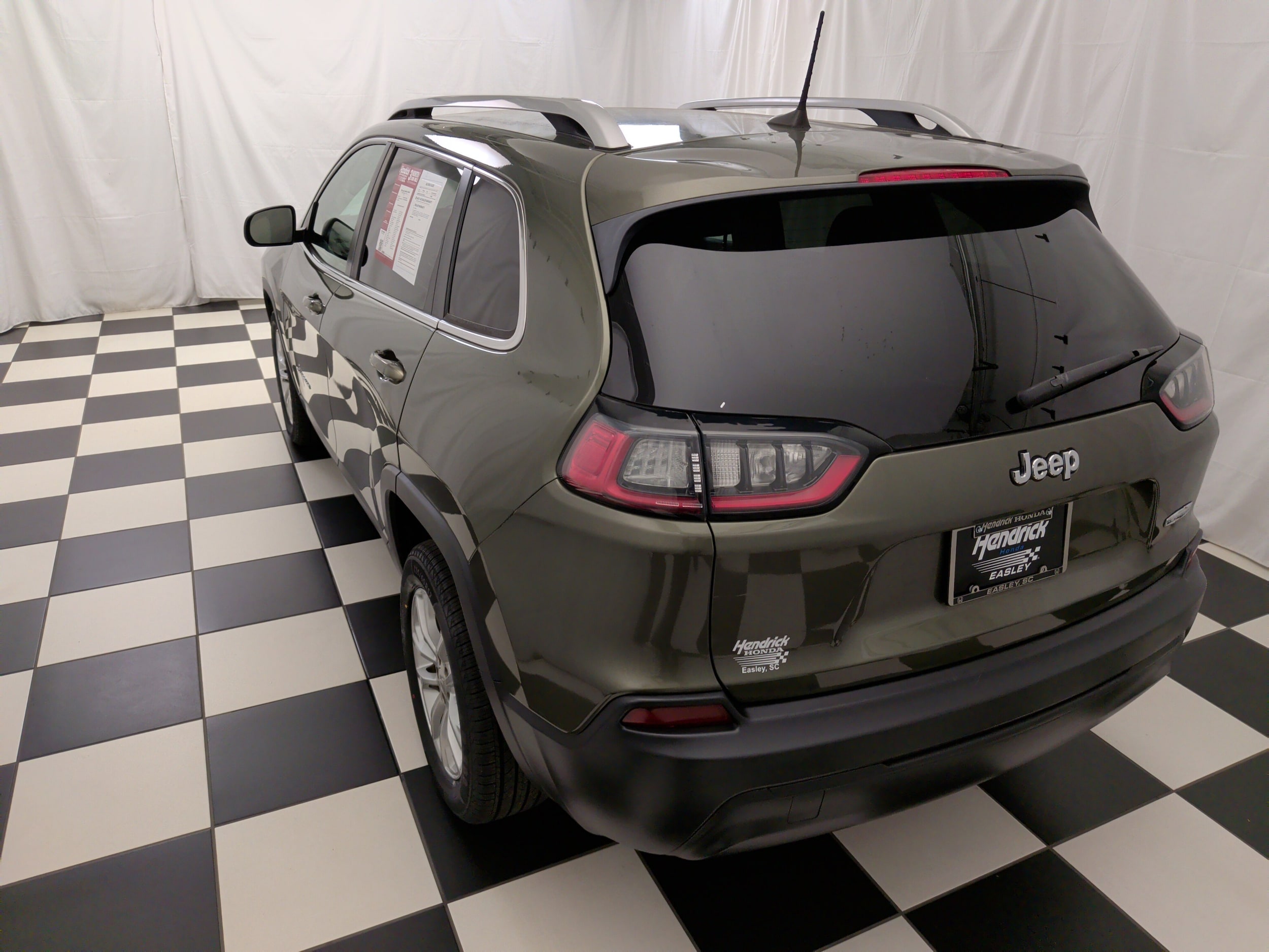 2019 Jeep Cherokee Latitude photo 3