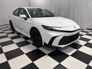 2025 Toyota Camry SE Sedan