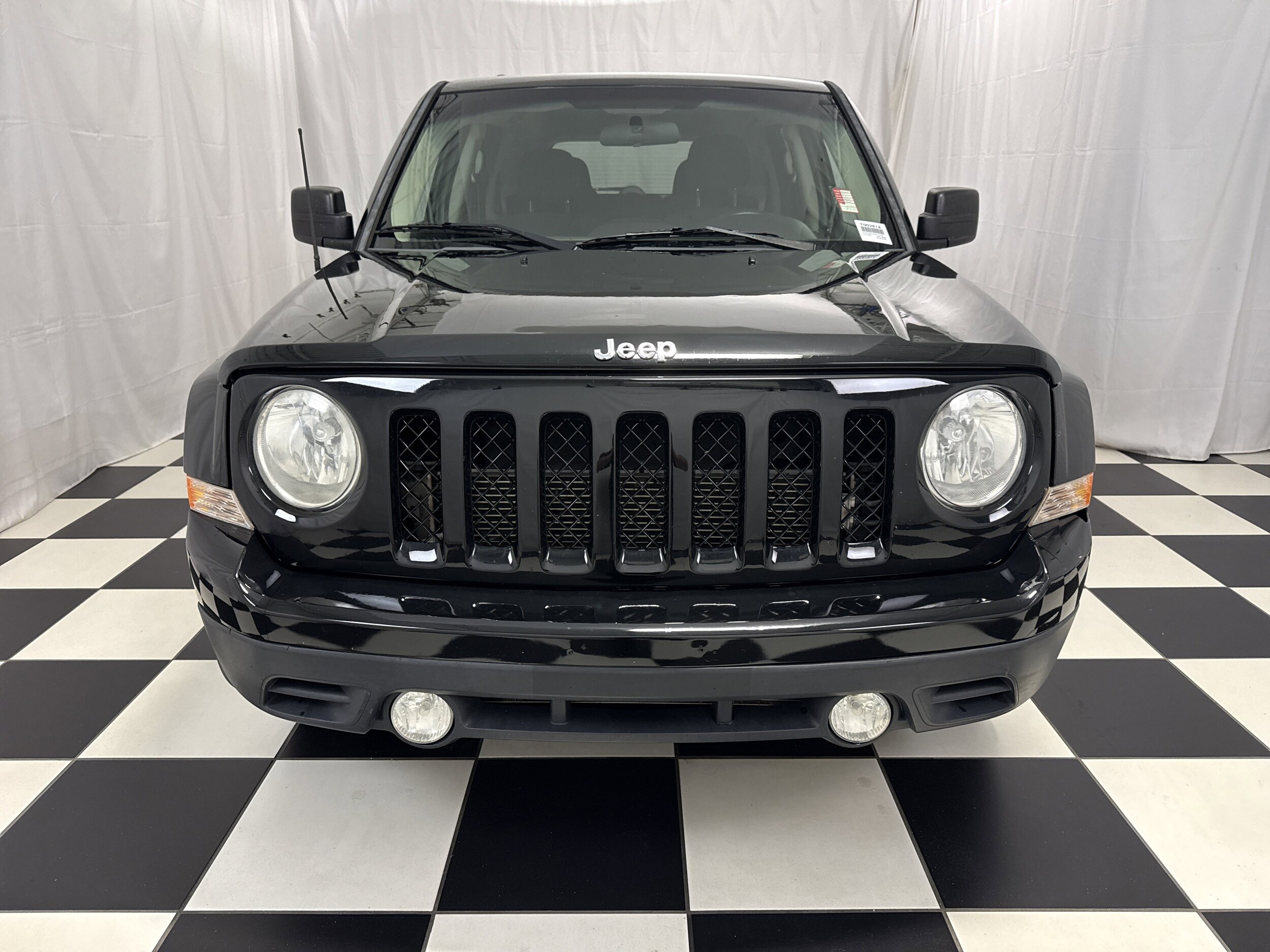 2013 Jeep Patriot Latitude photo 3