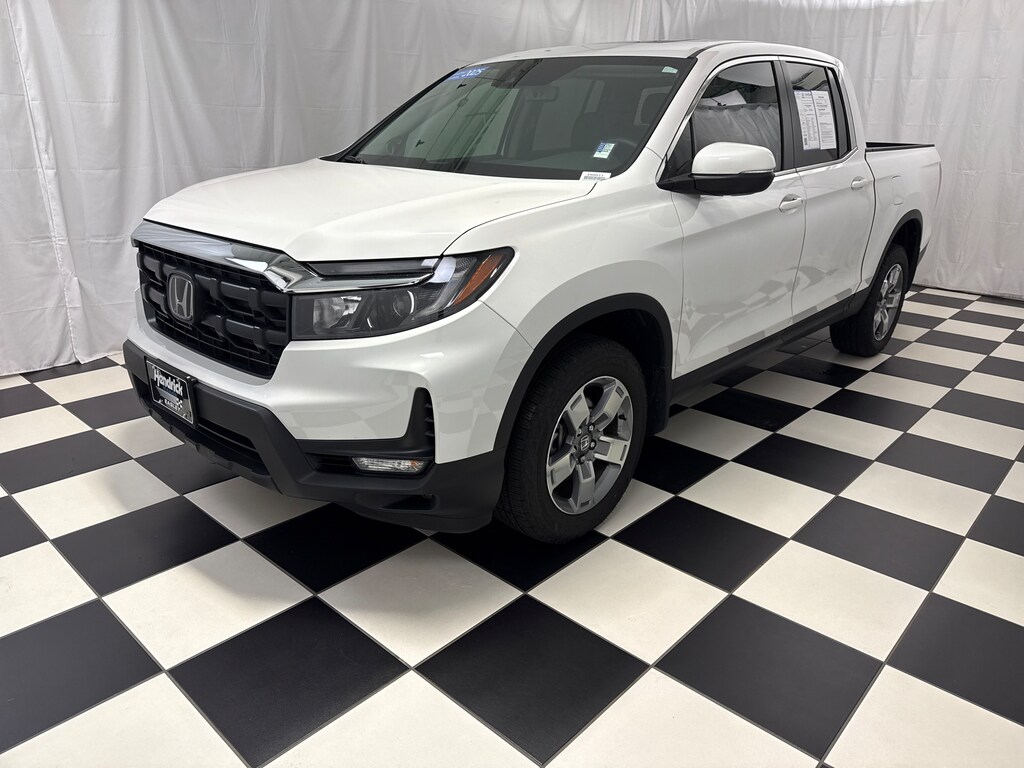 Certified 2025 Honda Ridgeline RTL Pickup