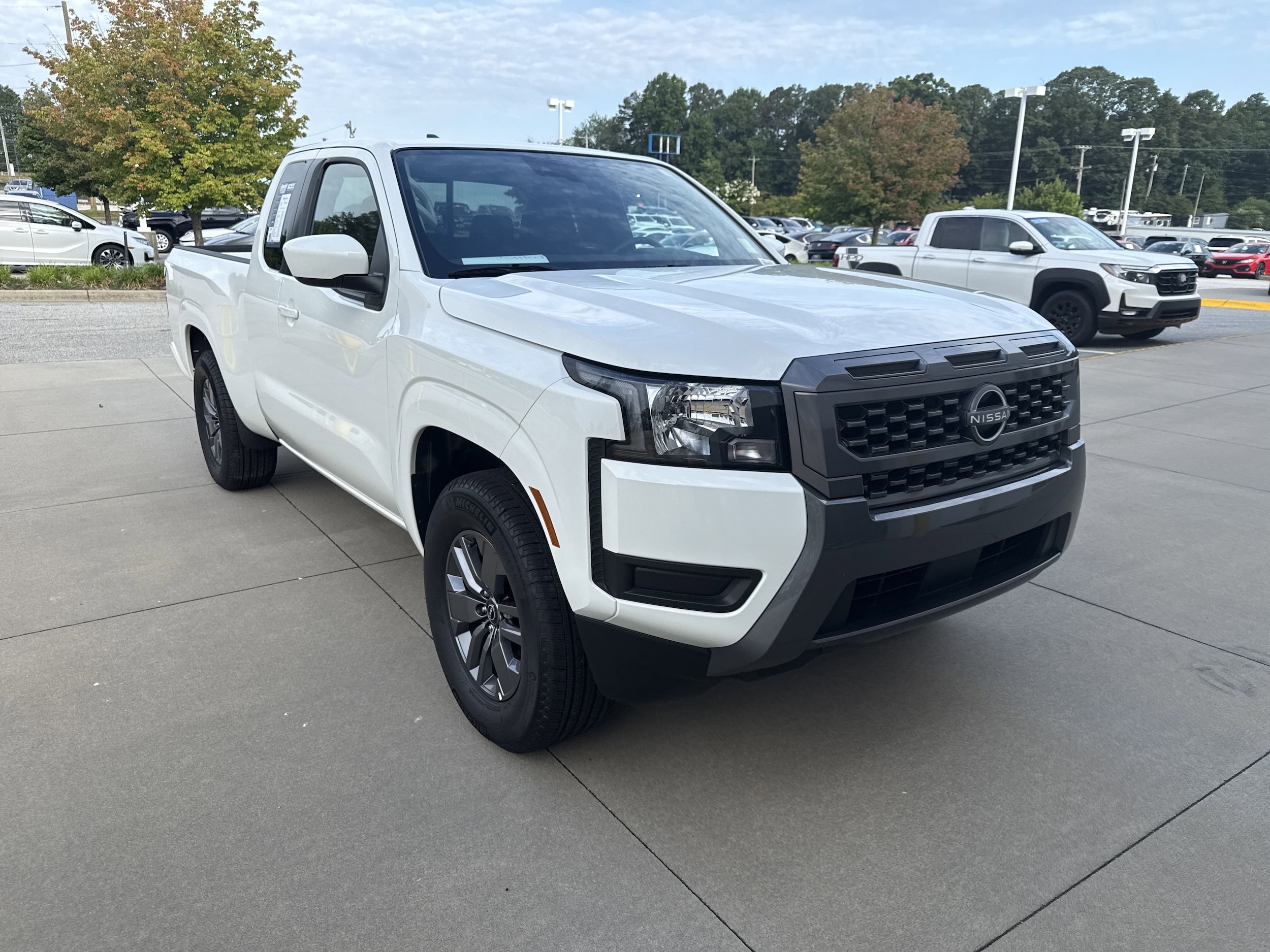 2025 Nissan Frontier SV