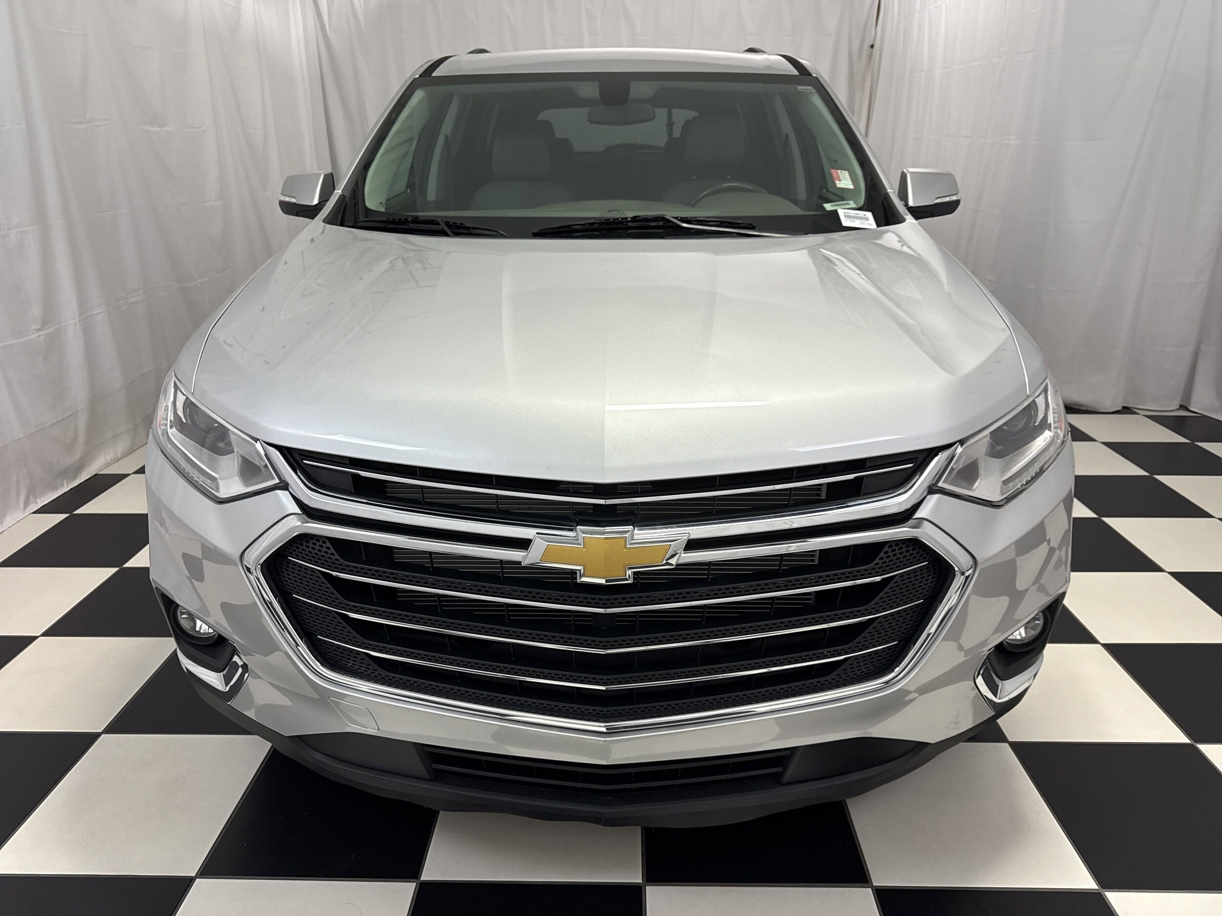 2020 Chevrolet Traverse Leather photo 2