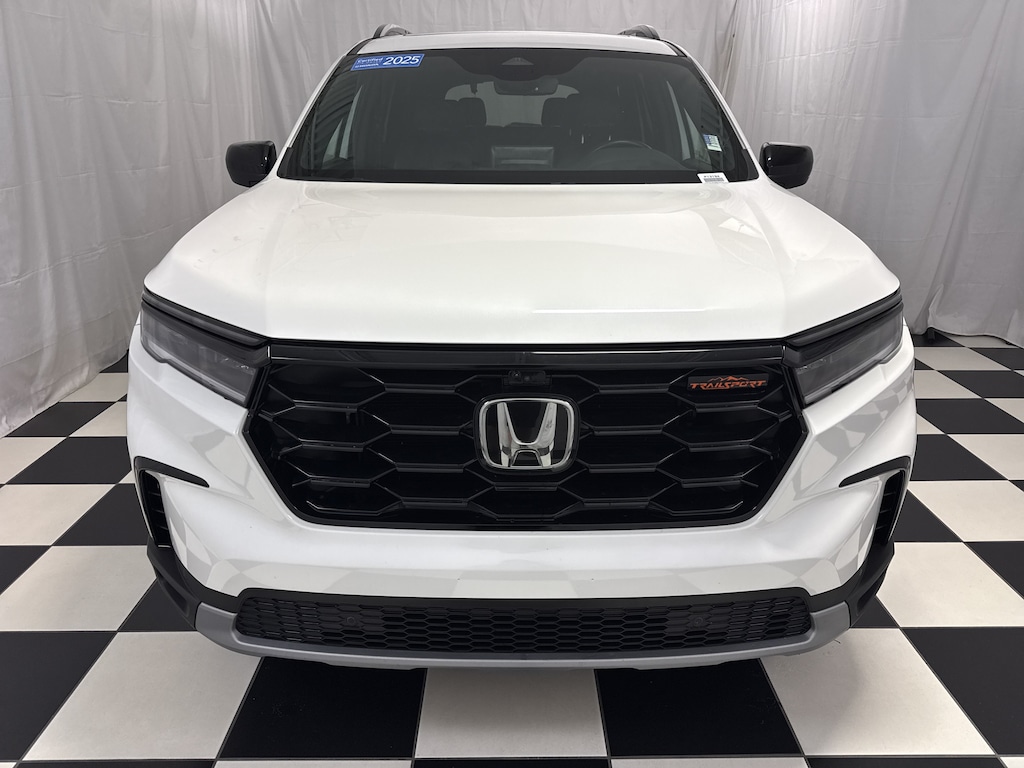 Certified 2025 Honda Pilot TrailSport SUV