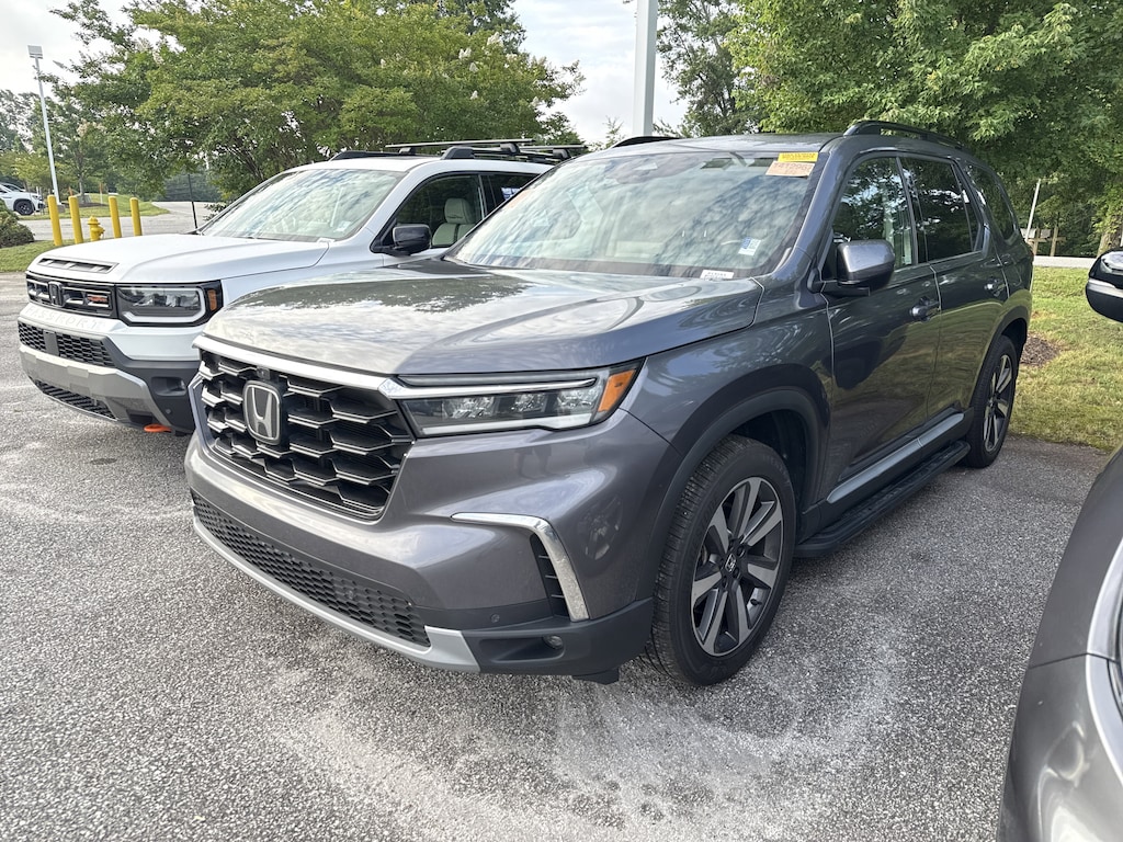 Certified 2025 Honda Pilot Elite SUV
