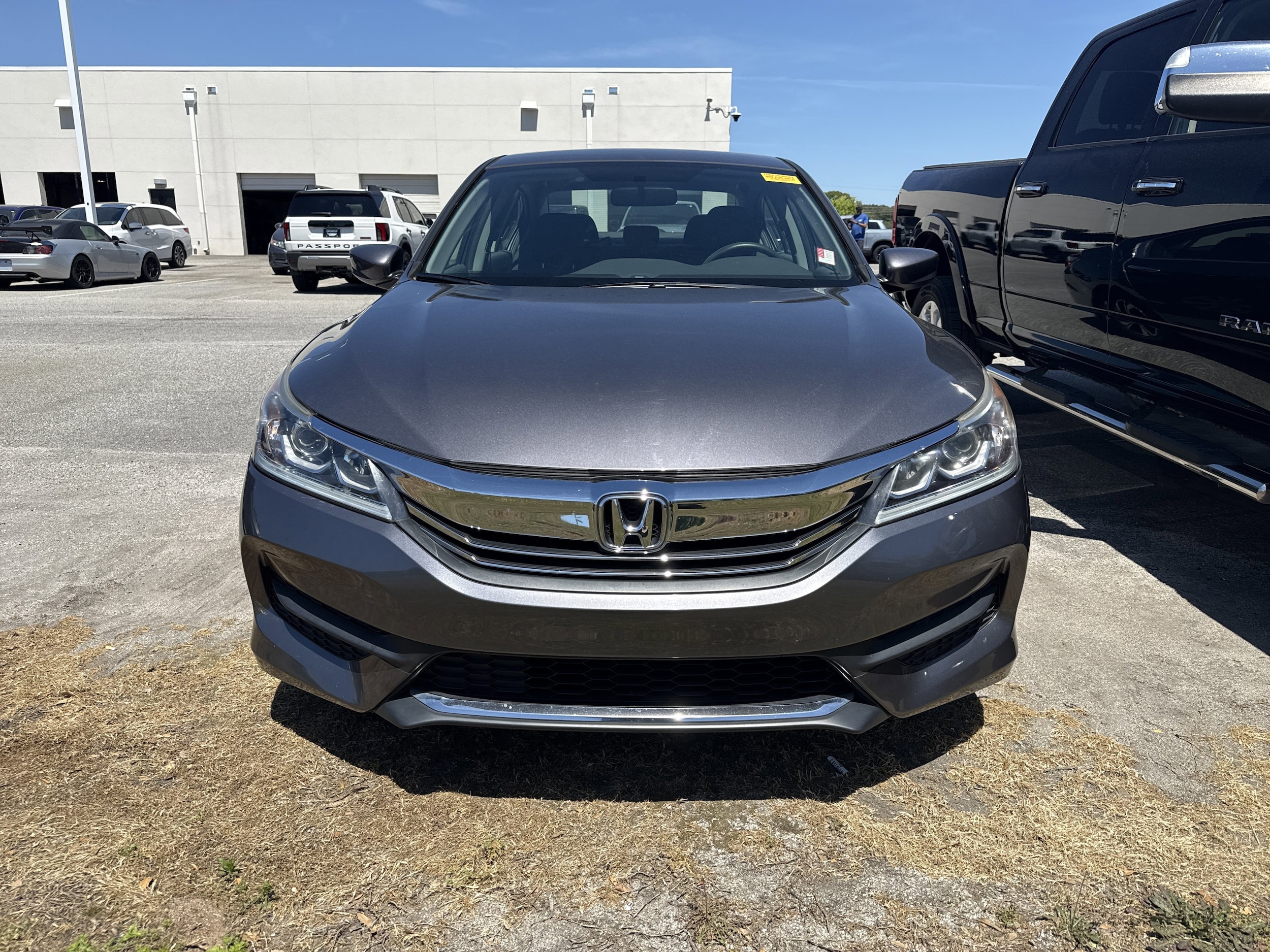 2017 Honda Accord LX photo 3