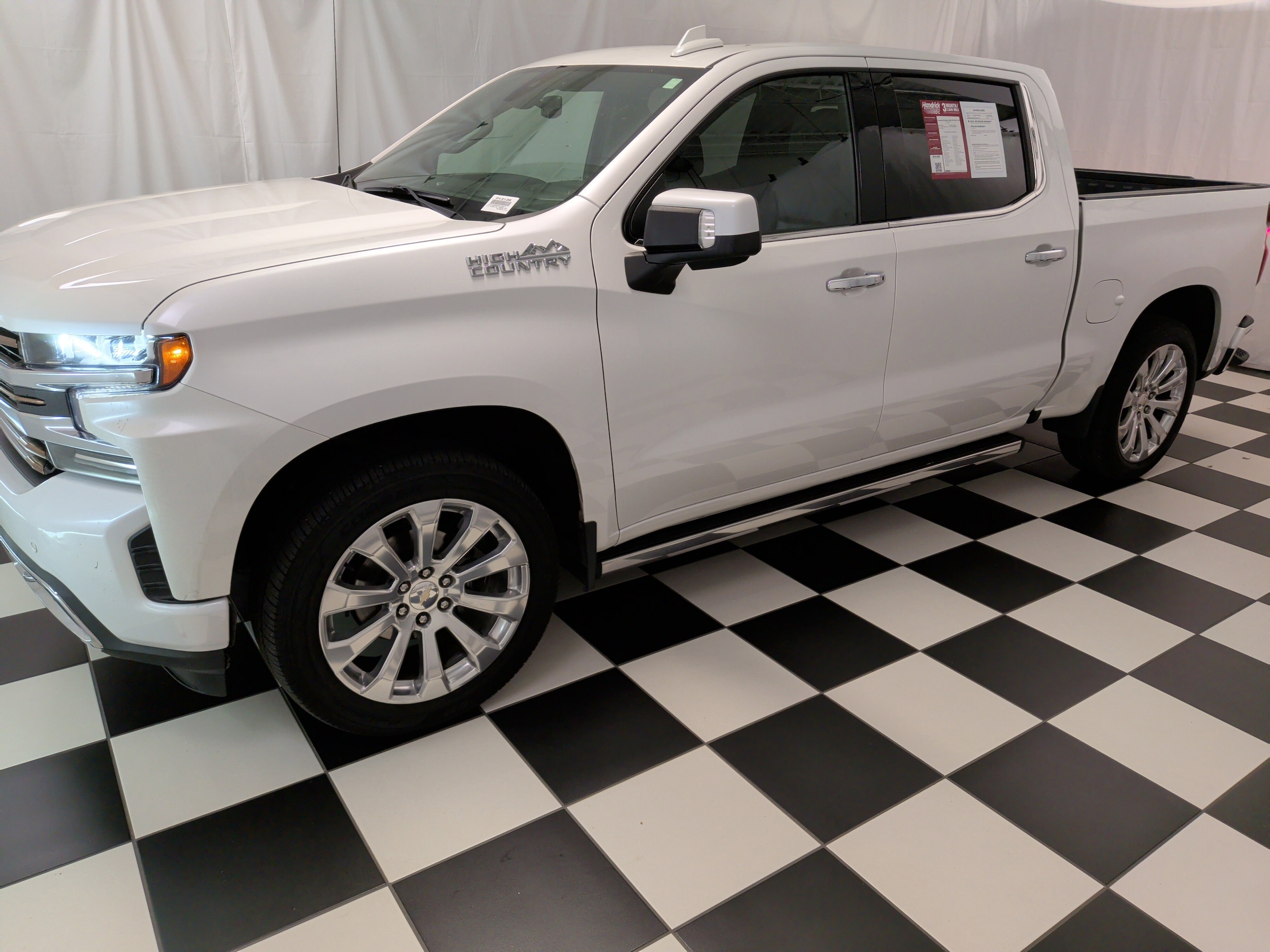 2022 Chevrolet Silverado 1500 LTD High Country photo 5