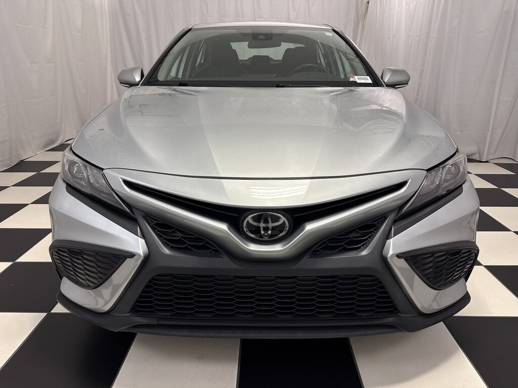 Used 2023 Toyota Camry SE Sedan