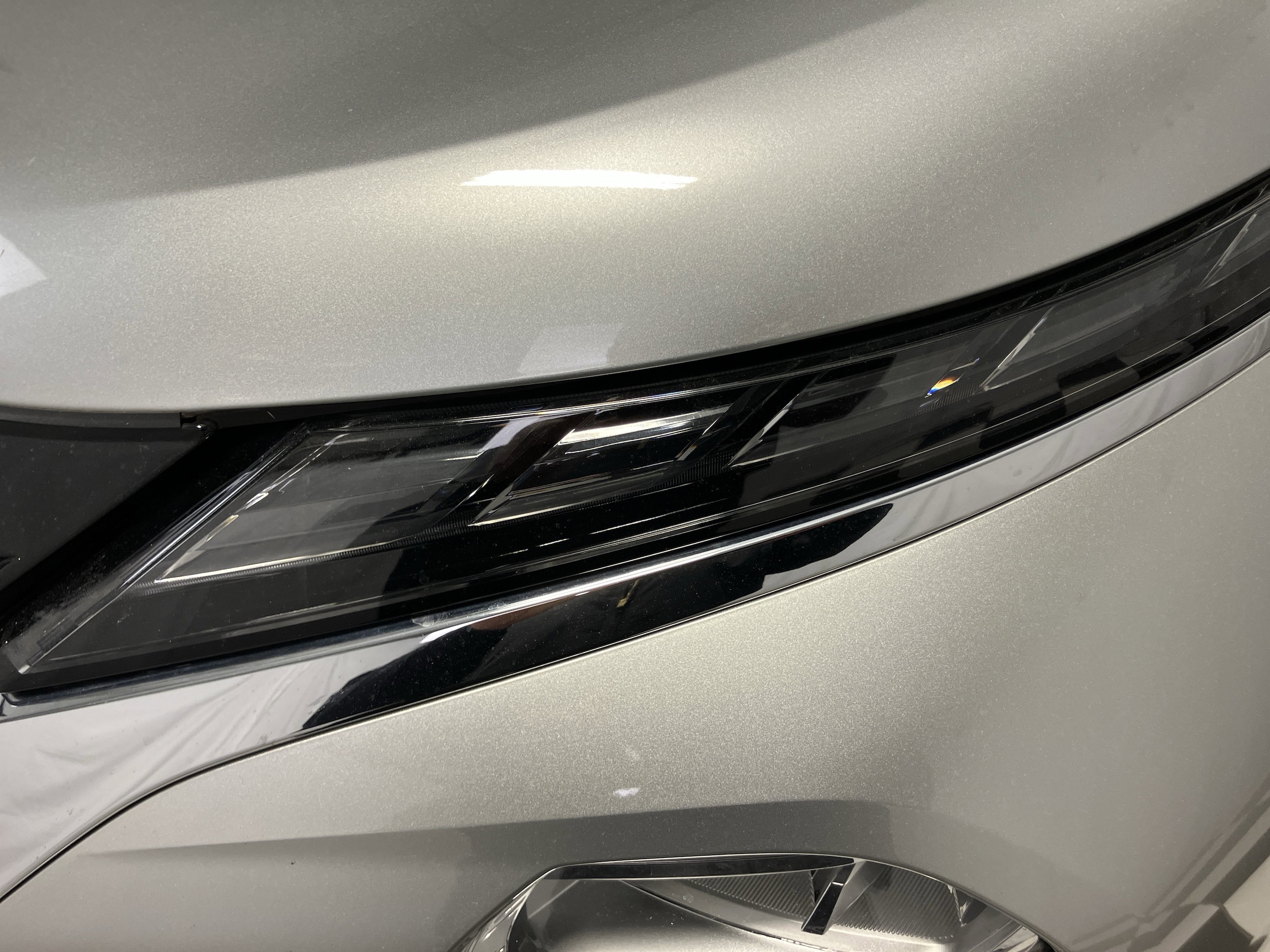 2024 Mitsubishi Outlander Plug-In Hybrid SE photo 5