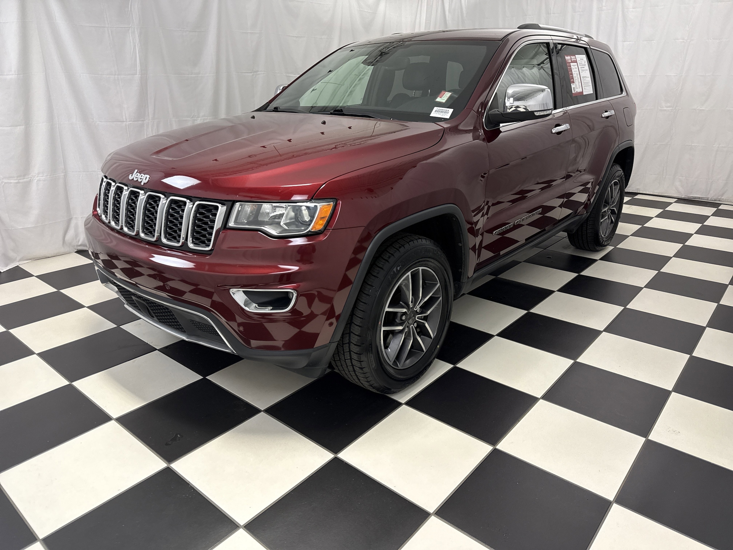 2019 Jeep Grand Cherokee Limited photo 4
