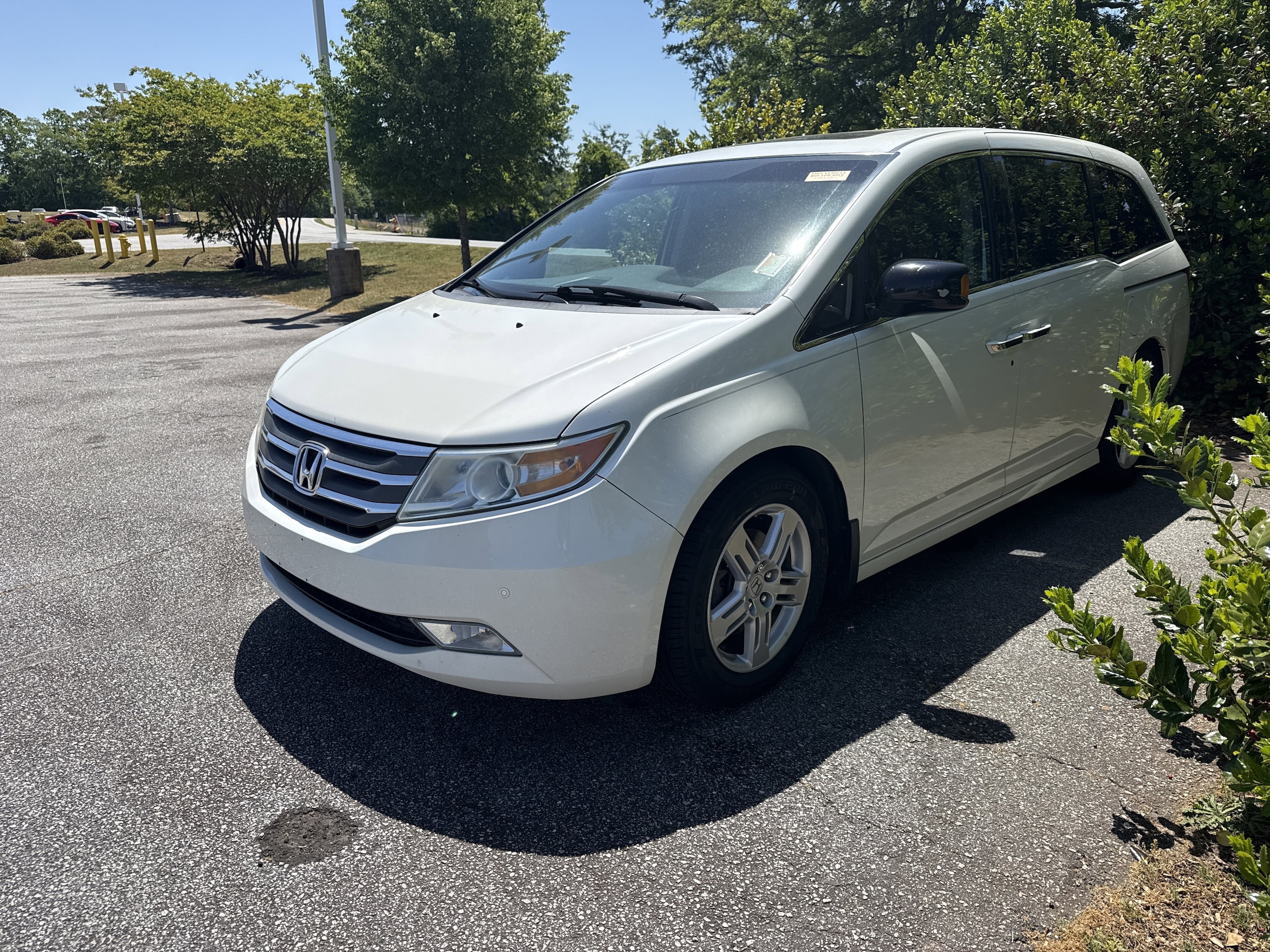 2012 Honda Odyssey Touring Elite photo 5