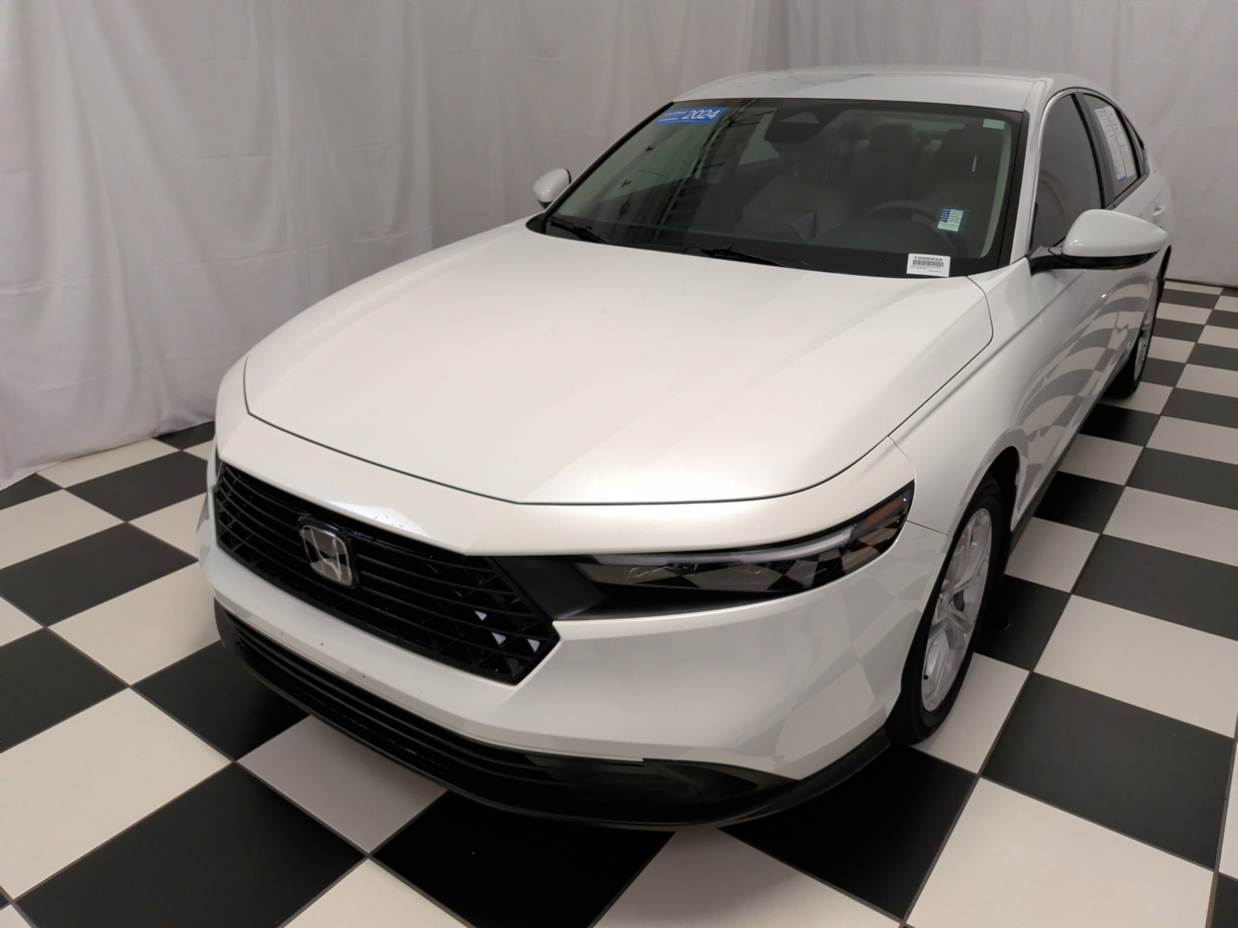 2024 Honda Accord LX photo 4