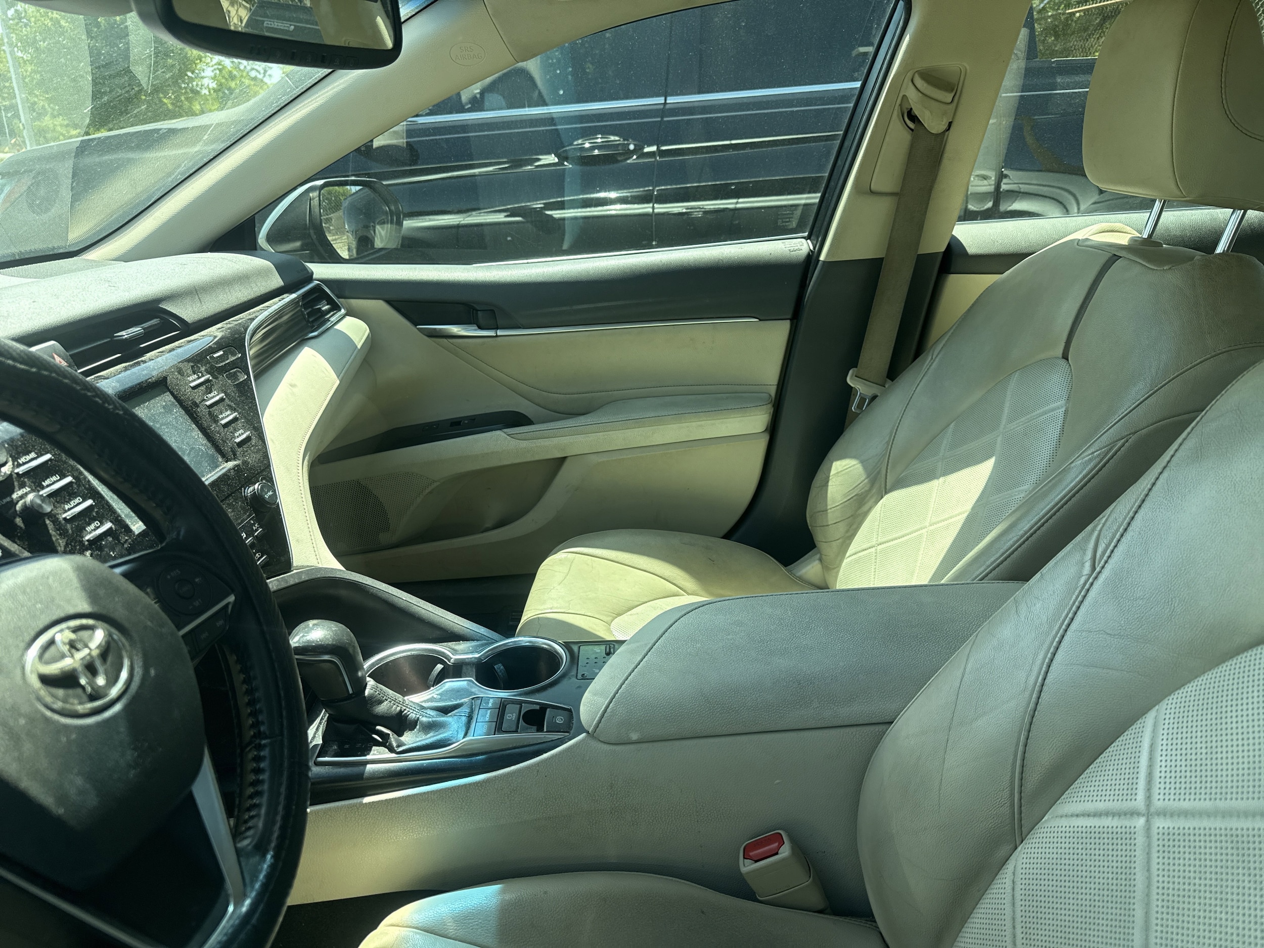2018 Toyota Camry XLE photo 6
