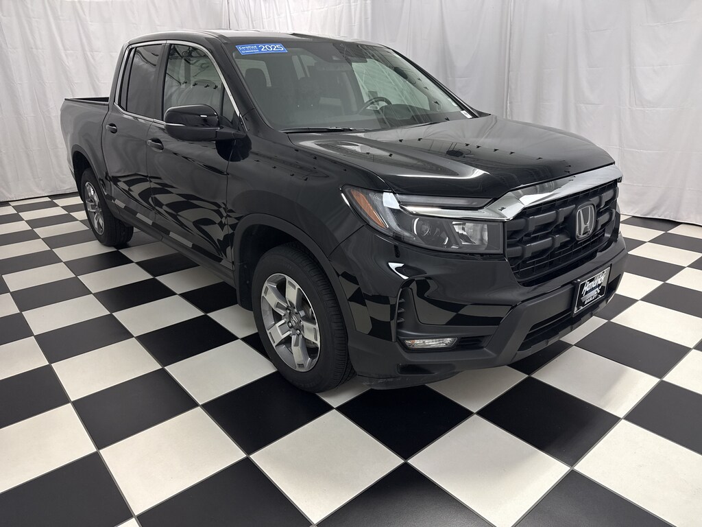 Certified 2025 Honda Ridgeline RTL Pickup