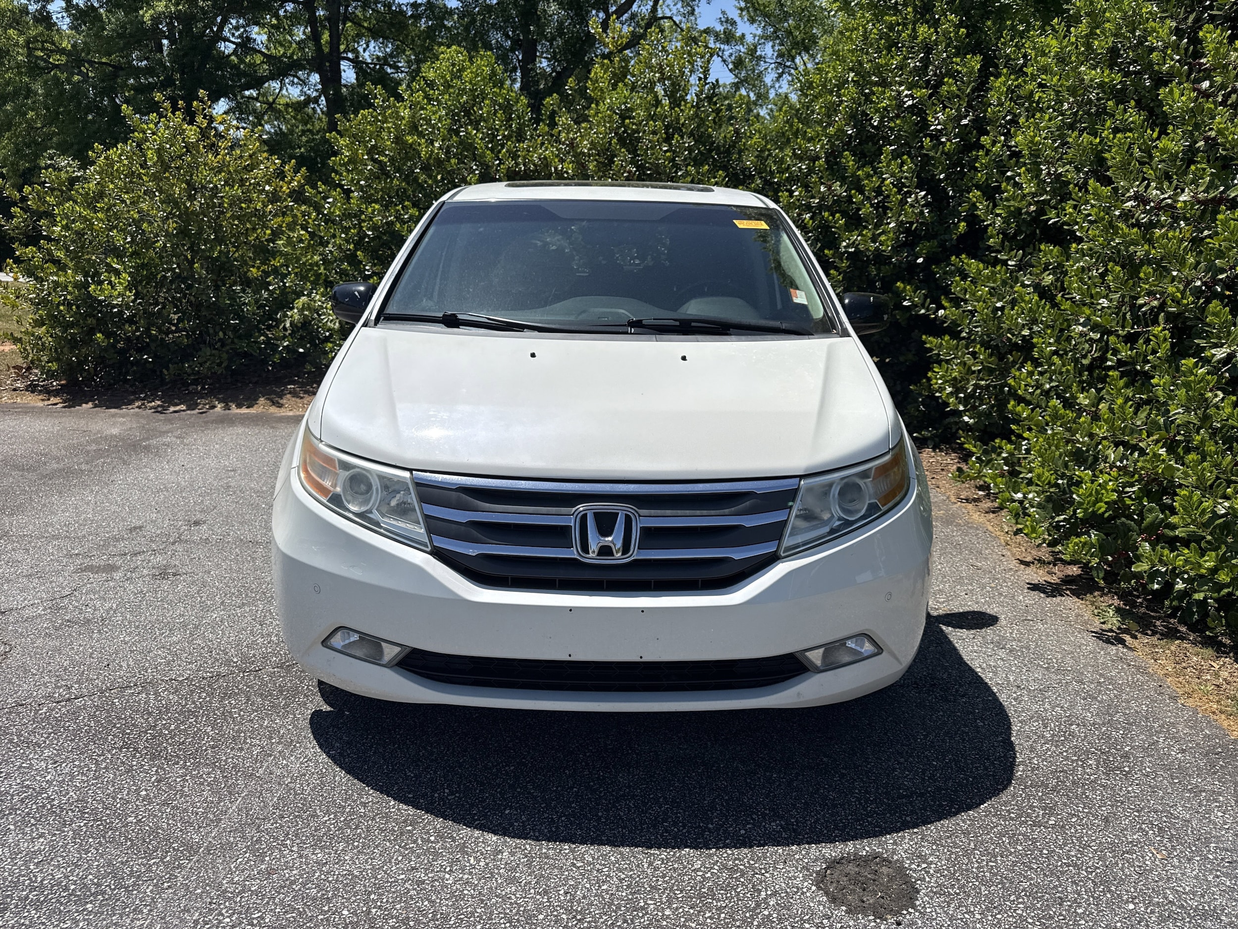 2012 Honda Odyssey Touring Elite photo 3