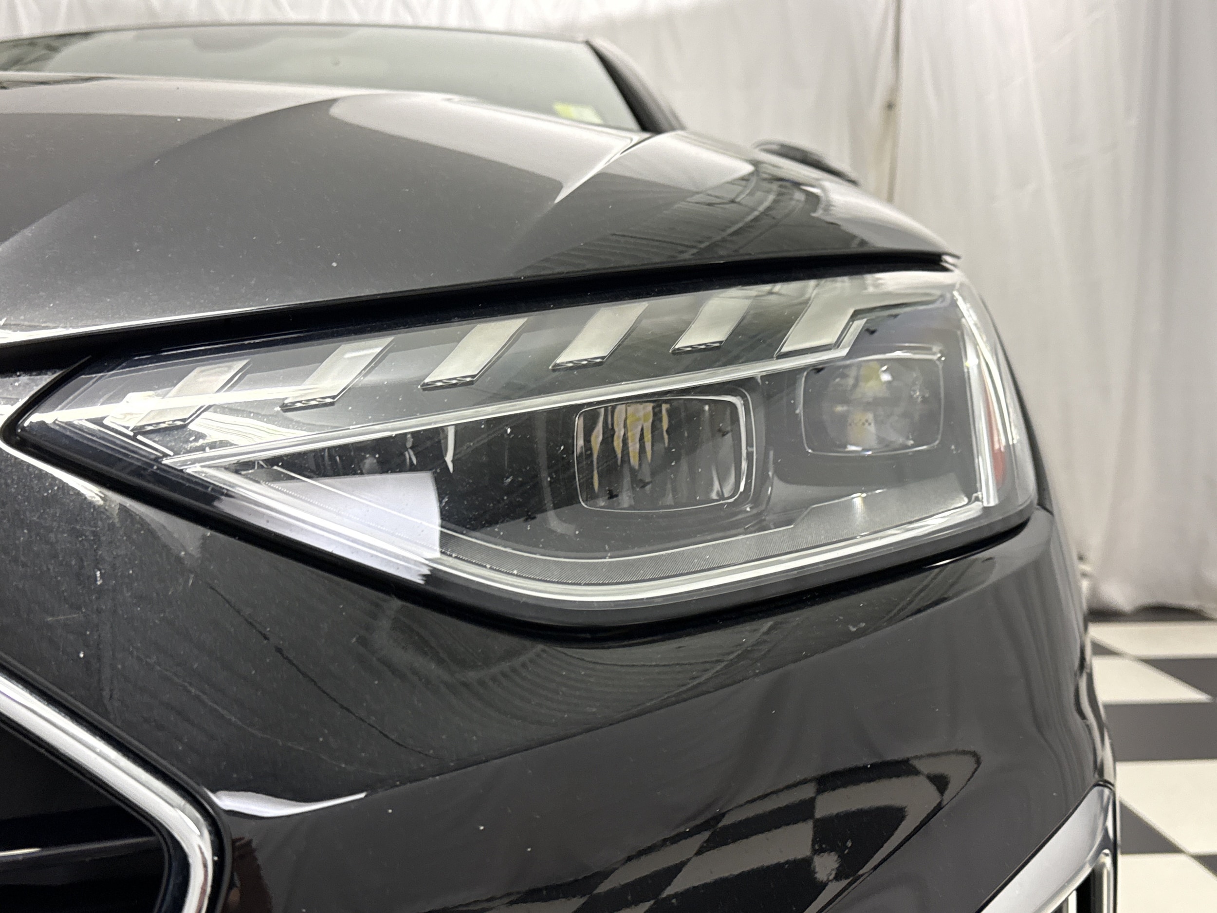 Audi A4 Sedan S Line Premium Plus