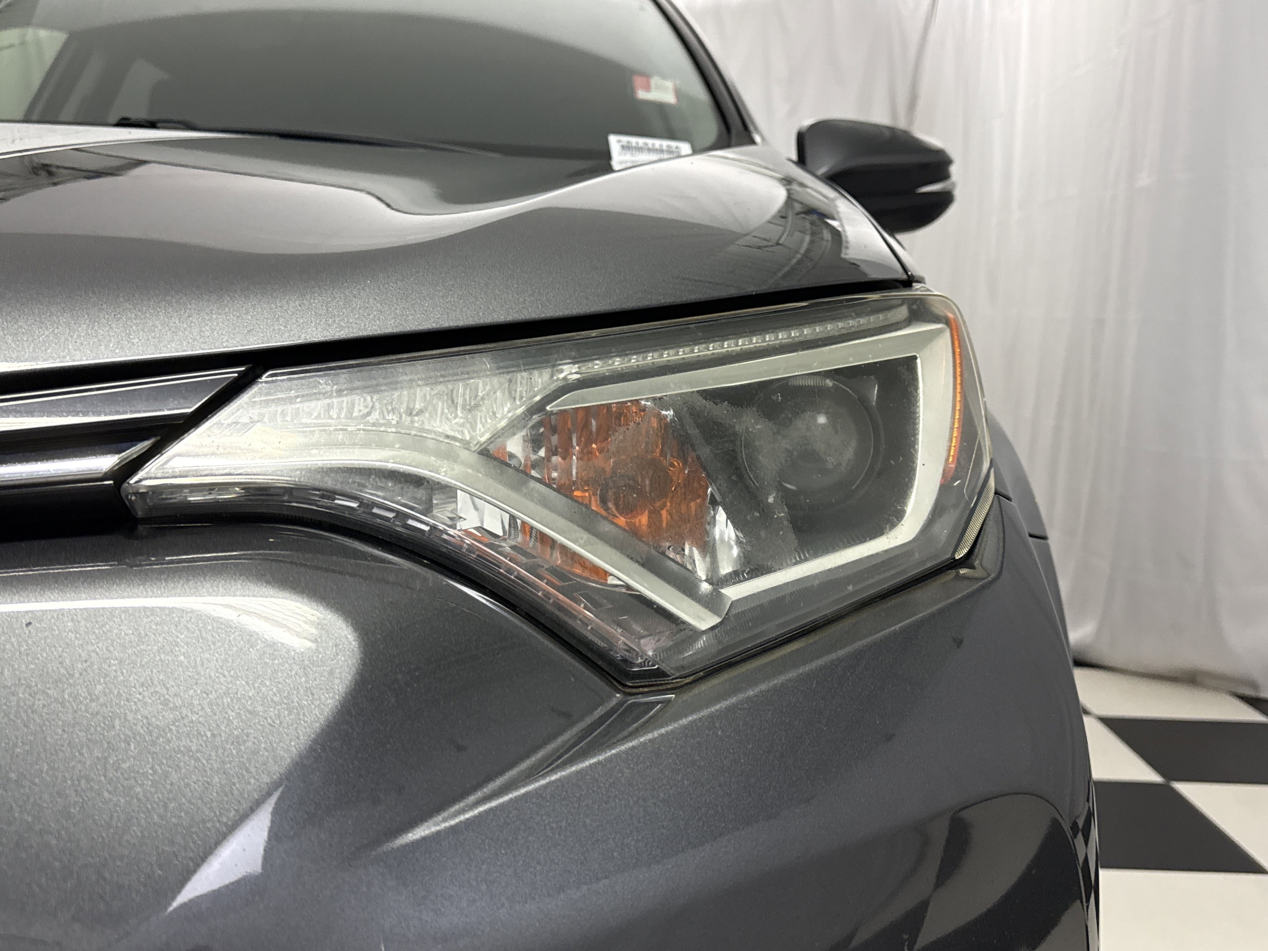 2018 Toyota RAV4 XLE photo 5