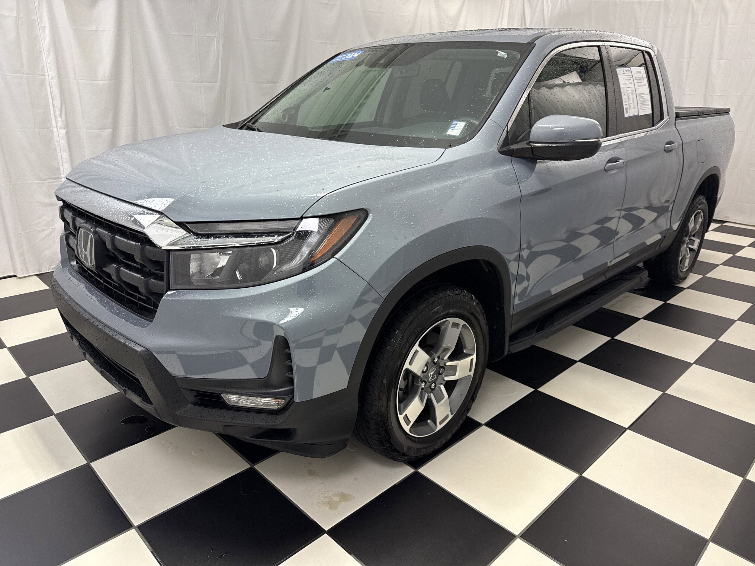 2024 Honda Ridgeline RTL photo 2