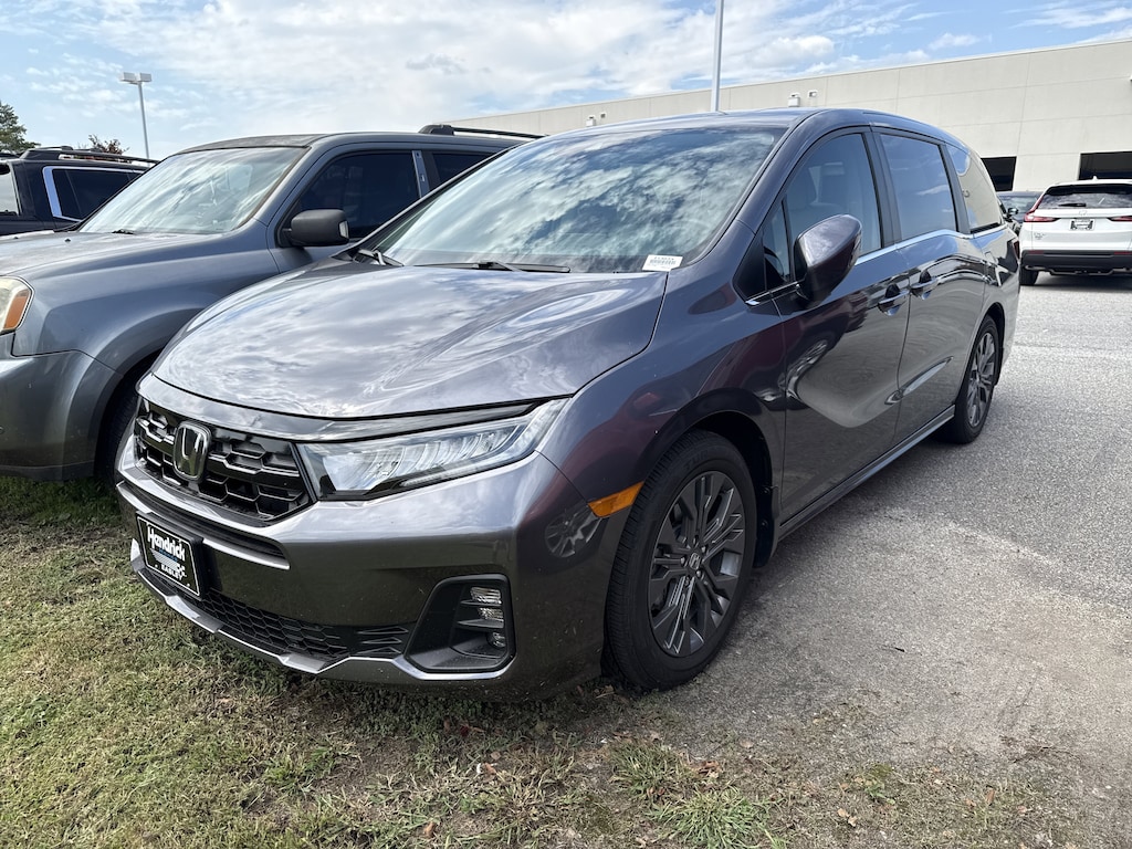Used 2025 Honda Odyssey Touring Minivan